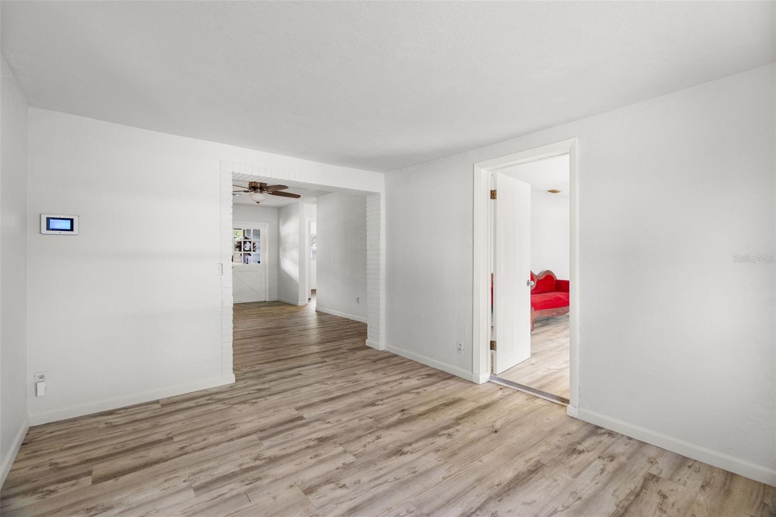 SIRMONS ORANGE BLOSSOM HEIGHTS - Residential