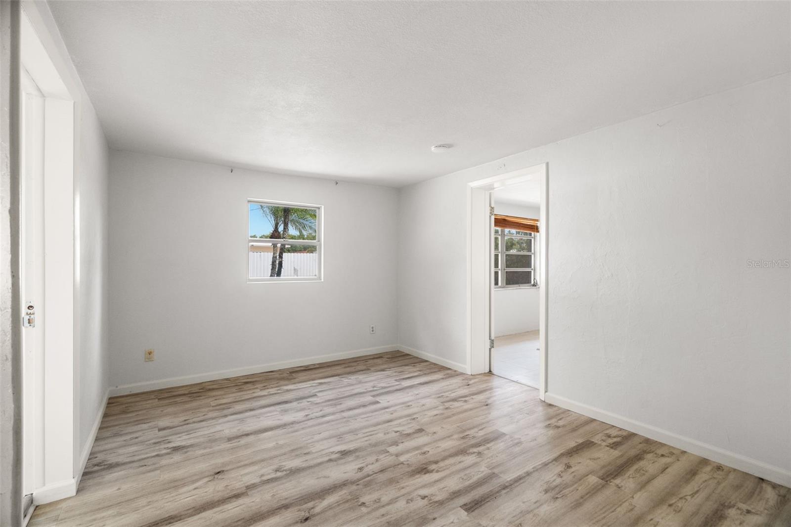 SIRMONS ORANGE BLOSSOM HEIGHTS - Residential