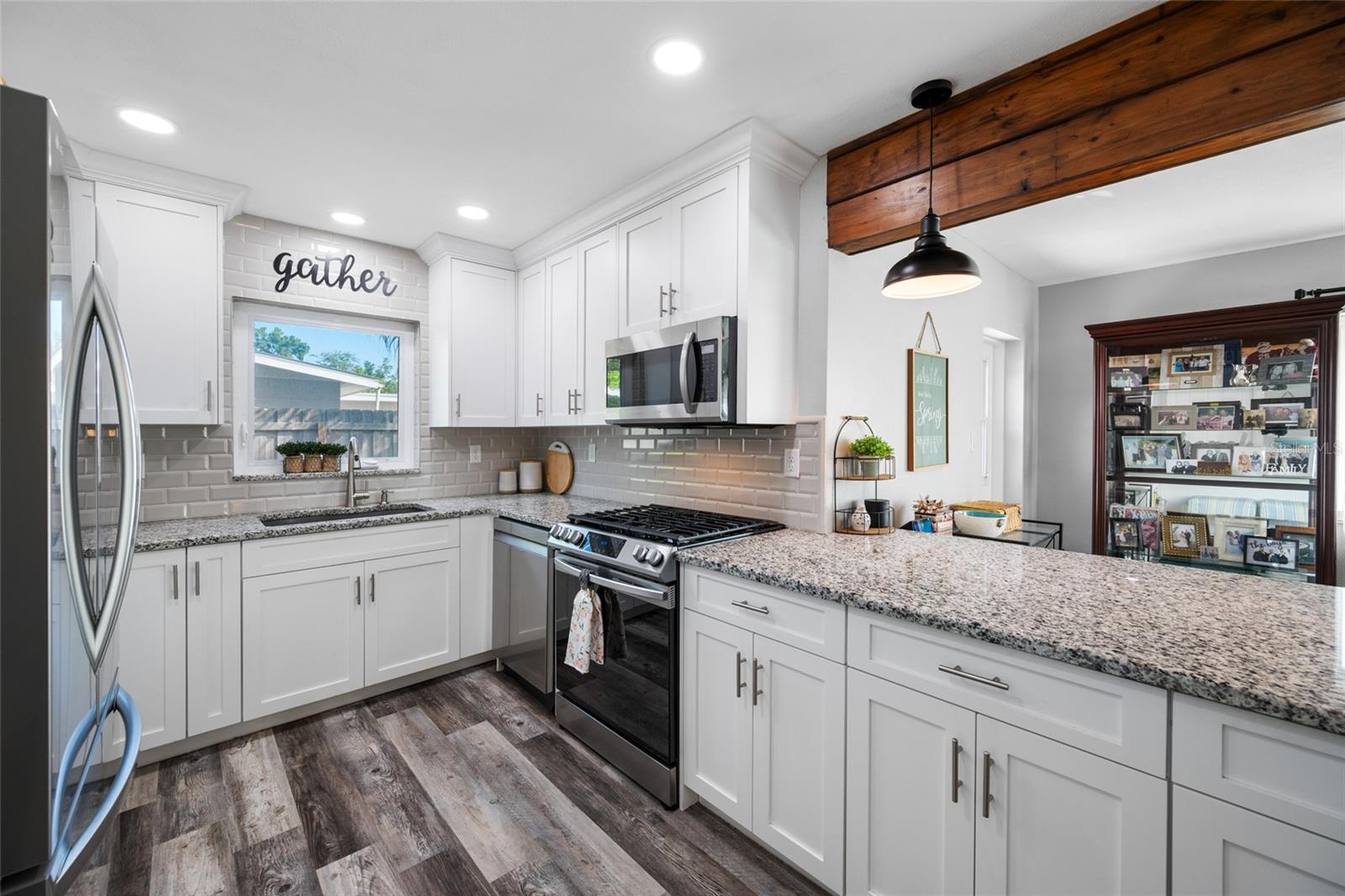 CROSS BAYOU ESTATES - Residential