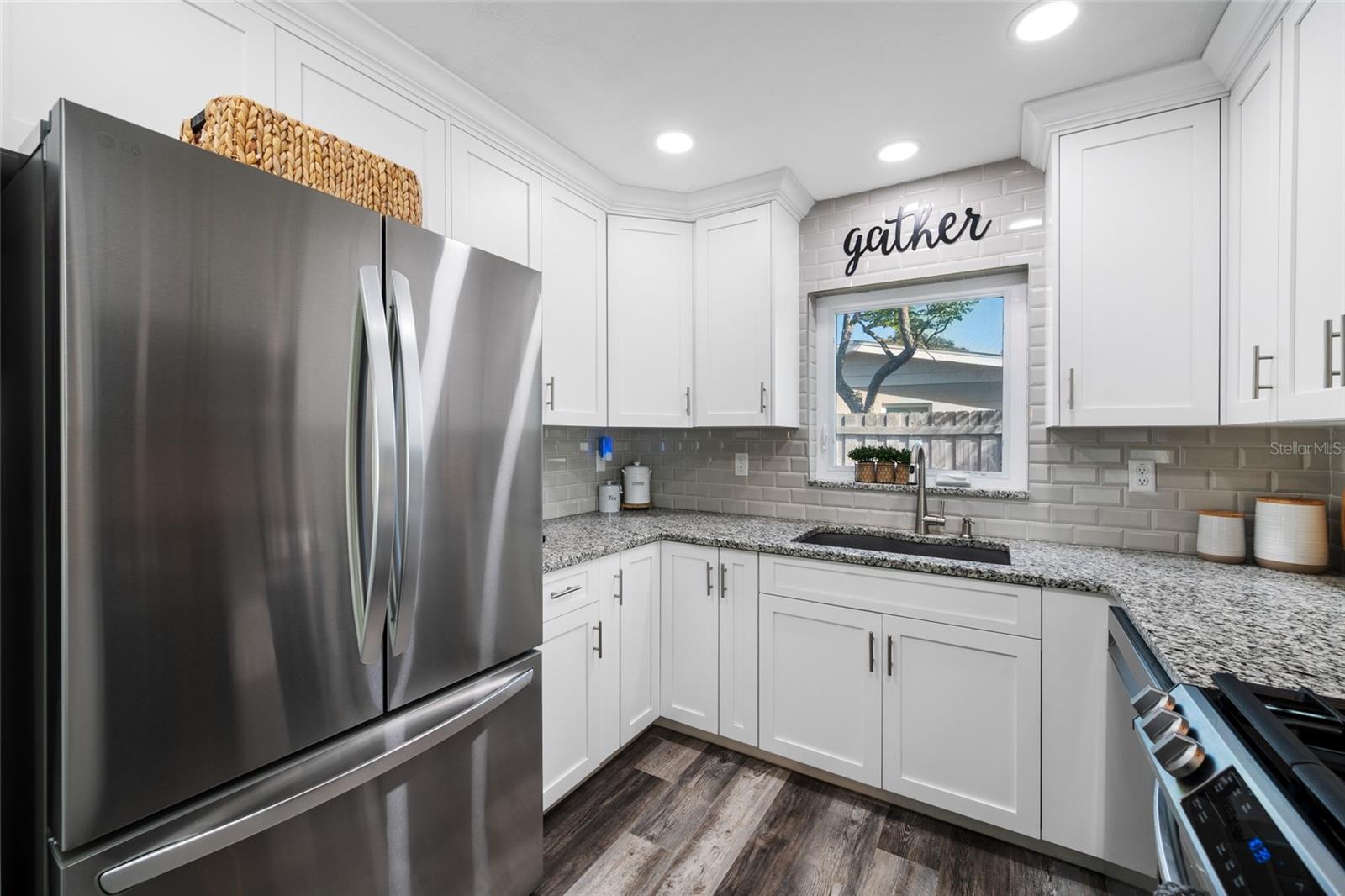 CROSS BAYOU ESTATES - Residential