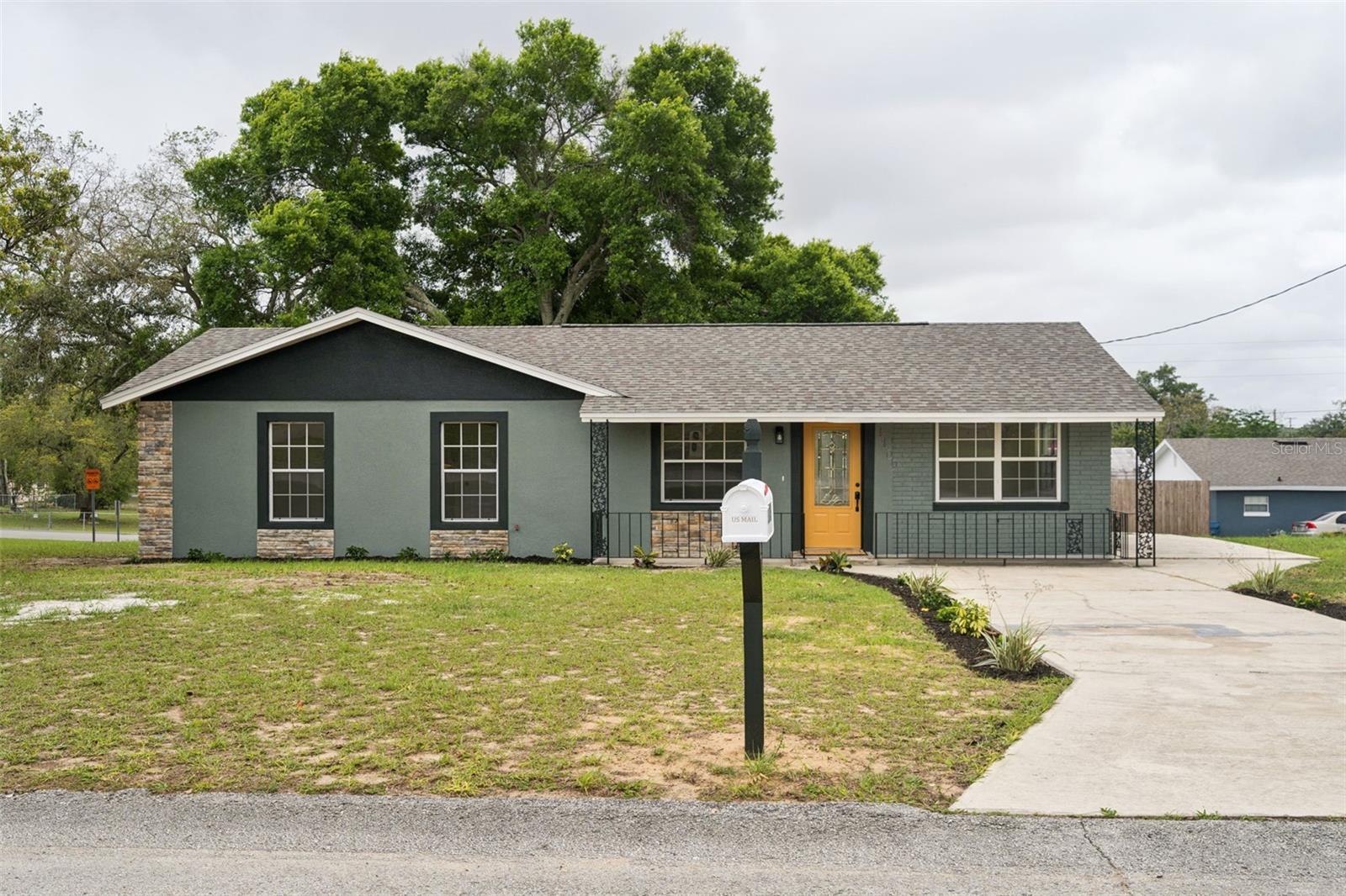 VALENCIA HILLS SUB - Residential