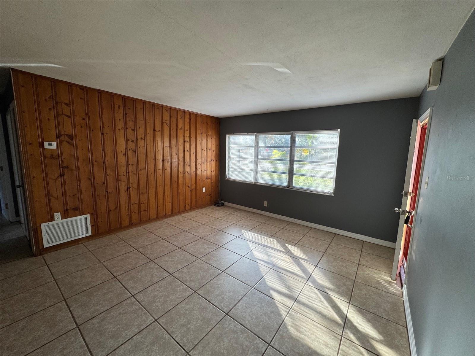 IDYLWILD - Residential Lease