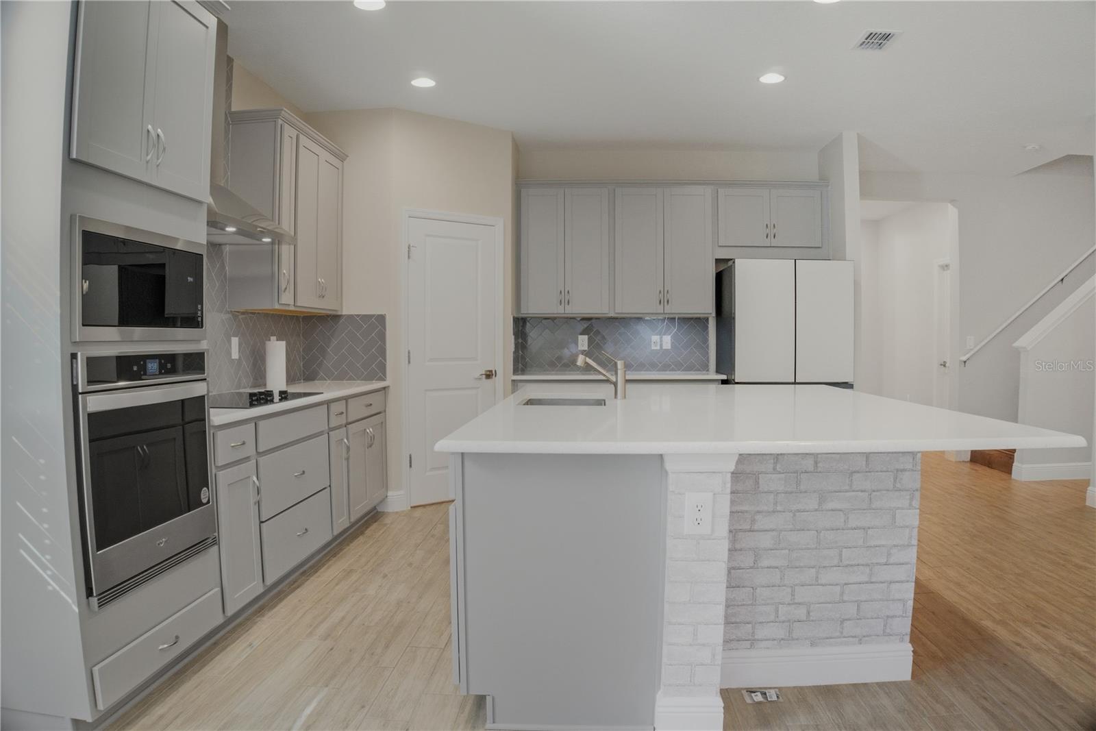 14773 MILFOIL AVENUE