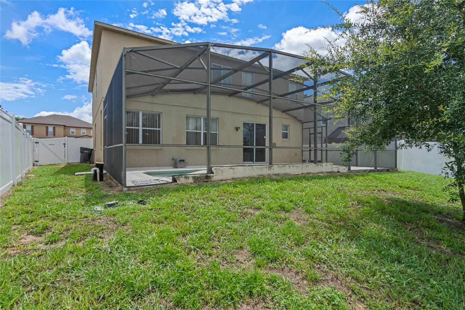 FOUR CORNERS PH 01 - Residential Lease