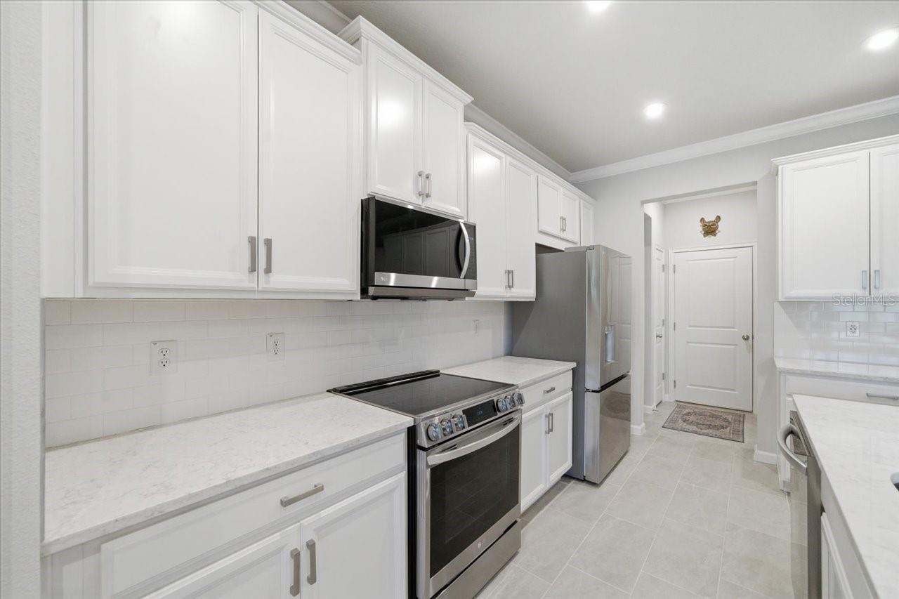 CINTRON GROVE - Residential