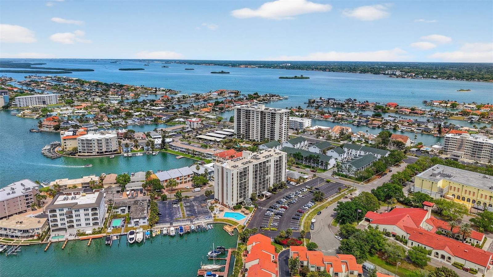 DOLPHIN COVE CLEARWATER - Residential