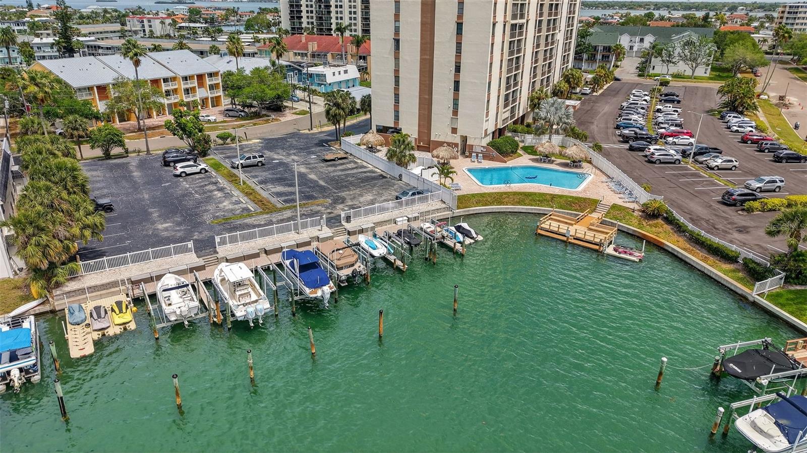 DOLPHIN COVE CLEARWATER - Residential