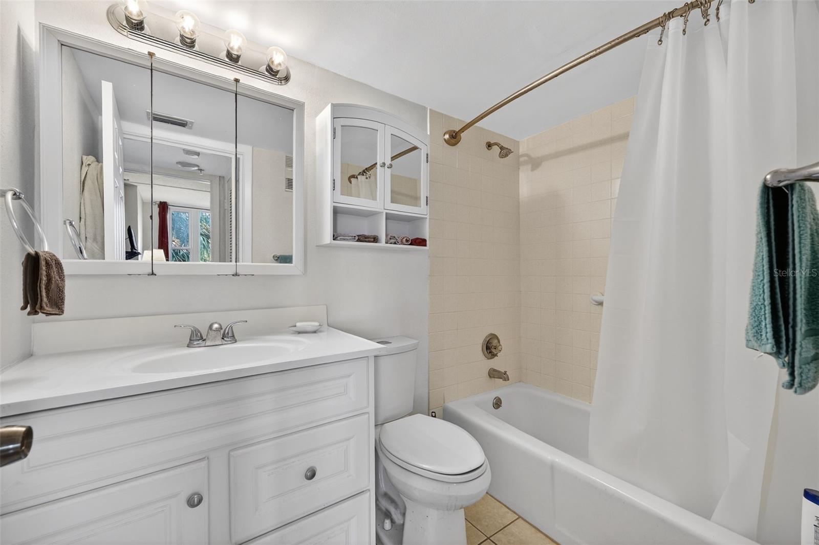 DOLPHIN COVE CLEARWATER - Residential