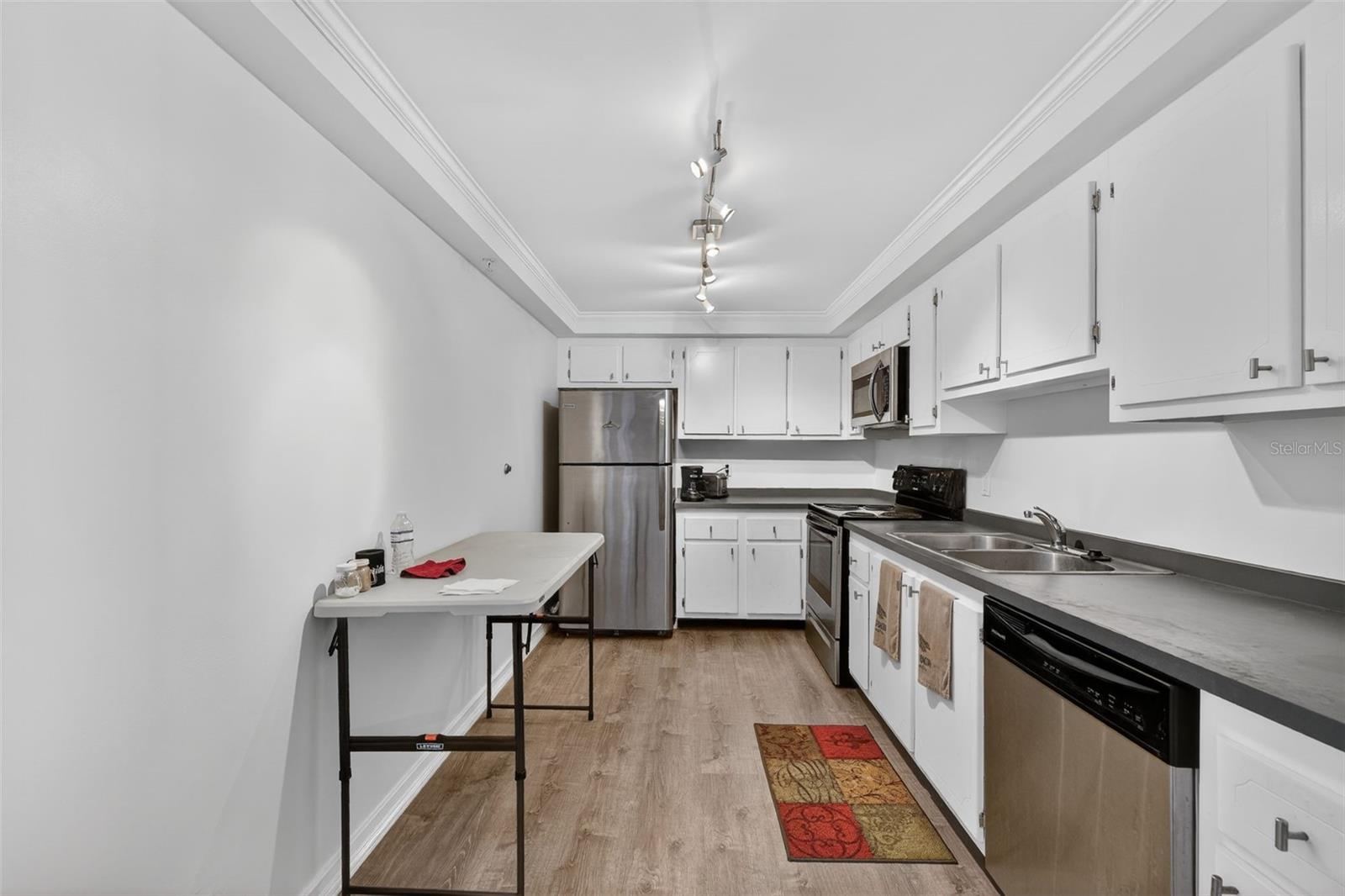 DOLPHIN COVE CLEARWATER - Residential