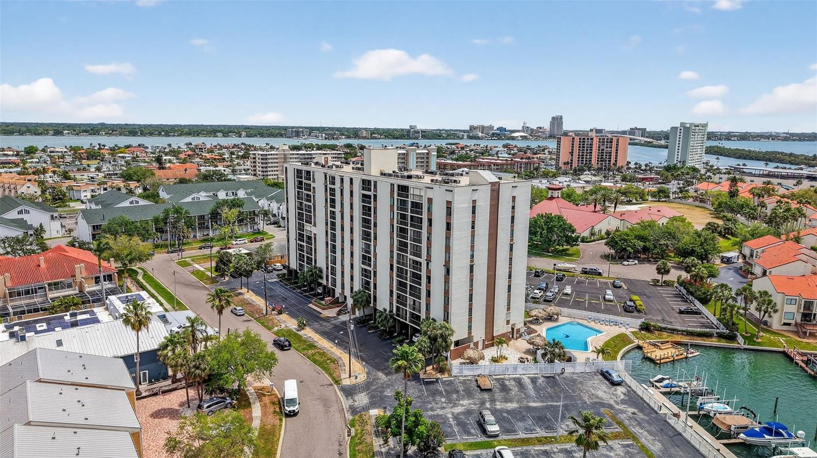 DOLPHIN COVE CLEARWATER - Residential