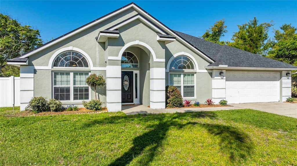 Photo of 5 Farr Place, Palm Coast, FL 32137 (MLS # FC317747)