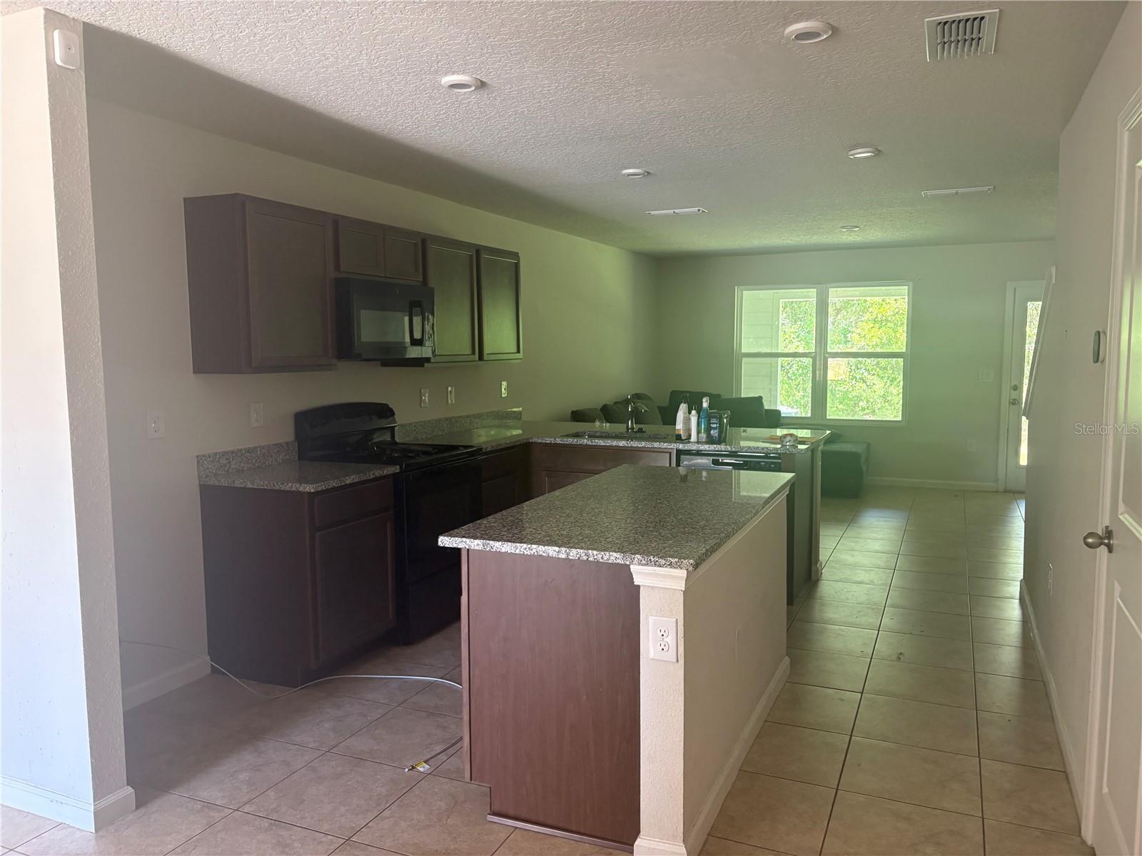 SADLER TRACE TOWNHOMES - Residential