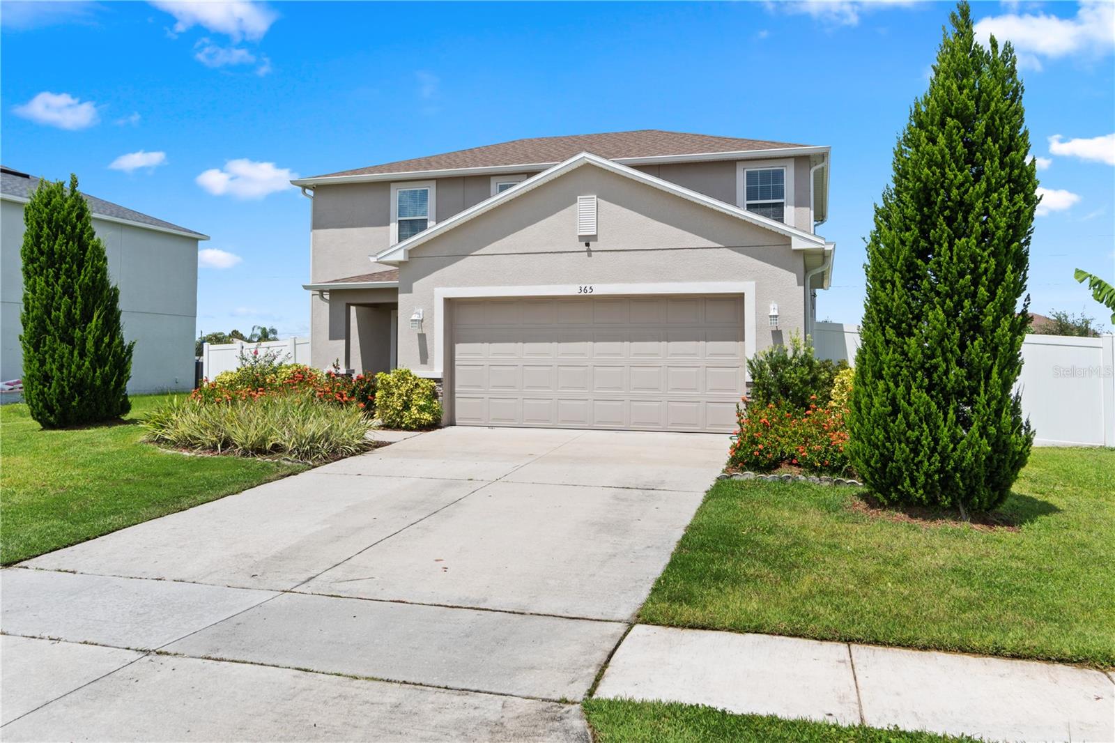 Welcome to 365 Quarry Rock Circle, a beautifully maintained 2020 built home, located in the sought-after Stepping Stone community in Kissimmee. This spacious residence offers 4 bedrooms and 2.5 bathrooms with an open and inviting floor plan, perfect for both everyday living and entertaining.
Step inside to a bright living area filled with natural light. To the left, you have a convenient half bath for your guests. The dining area adjoining the living area, offers ample space for a large dining table. Large gatherings are easily accommodated by the space! The kitchen features modern 42" cabinetry, ample counter space, and an ample island/breakfast bar overlooking the dining and family room.
Upstairs, the primary suite boasts a walk-in closet and a private ensuite bathroom with dual vanities. The second bathroom also offers dual vanities! Three additional bedrooms provide plenty of space for family, guests, or a home office.
Enjoy Florida Living at its best in the private backyard—already fenced in for your privacy. This ample outdoor area is ideal for relaxation or large events/gatherings! Your outdoor space features lush landscaping, including a mango tree, as well as an extended paver lanai! As a resident, you can enjoy a welcoming and quiet neighborhood setting with convenient access to shopping, dining, major highways, and just a short drive to Central Florida’s world-famous attractions.
And to top it off Poinciana Village amenities include an optional fee for family and adult amenities such as the playground, park, pool, which has a kid's play area, fitness center, including a basketball court, AND an event center!
This home combines comfort, style, and location—don’t miss the opportunity to make it yours! Schedule your Showing TODAY!