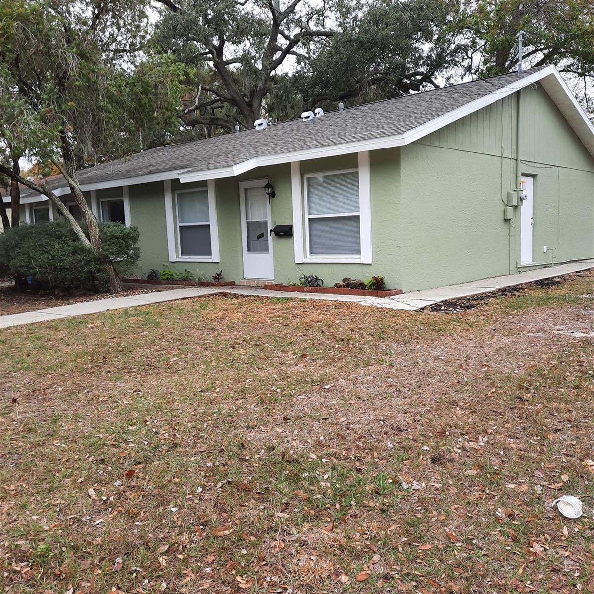 HAMILTONS SUB - Residential Lease