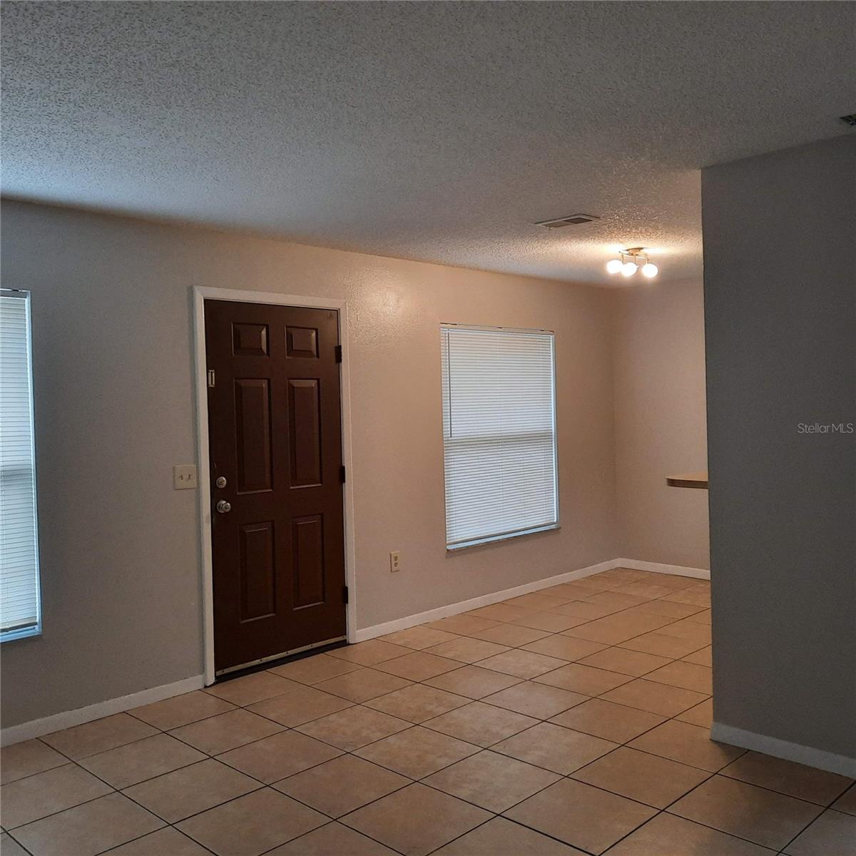 HAMILTONS SUB - Residential Lease