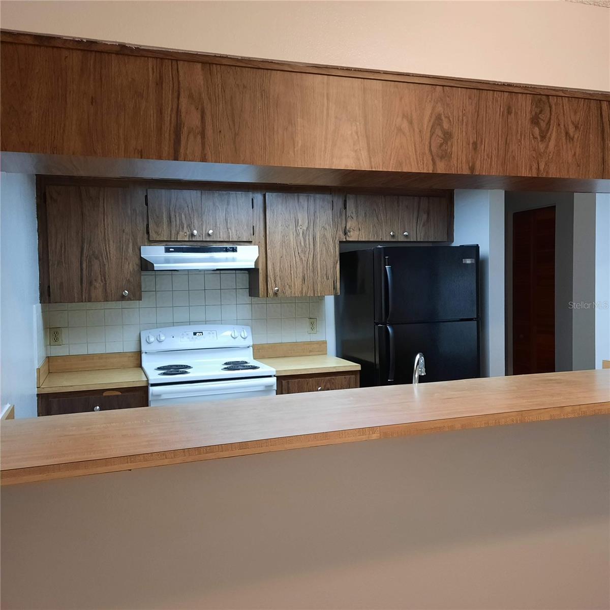 HAMILTONS SUB - Residential Lease