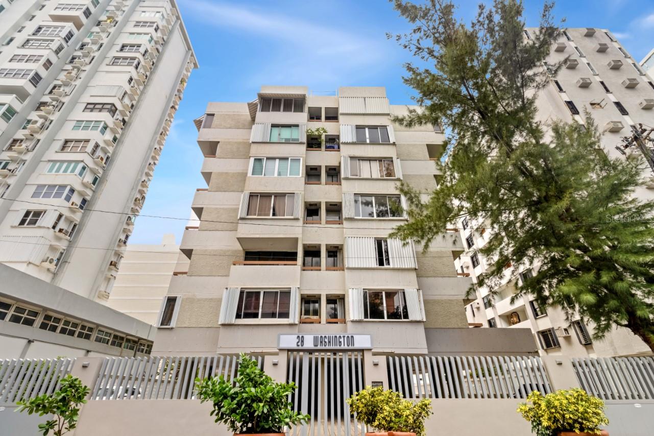 COND WASHINGTON 28 - Residential