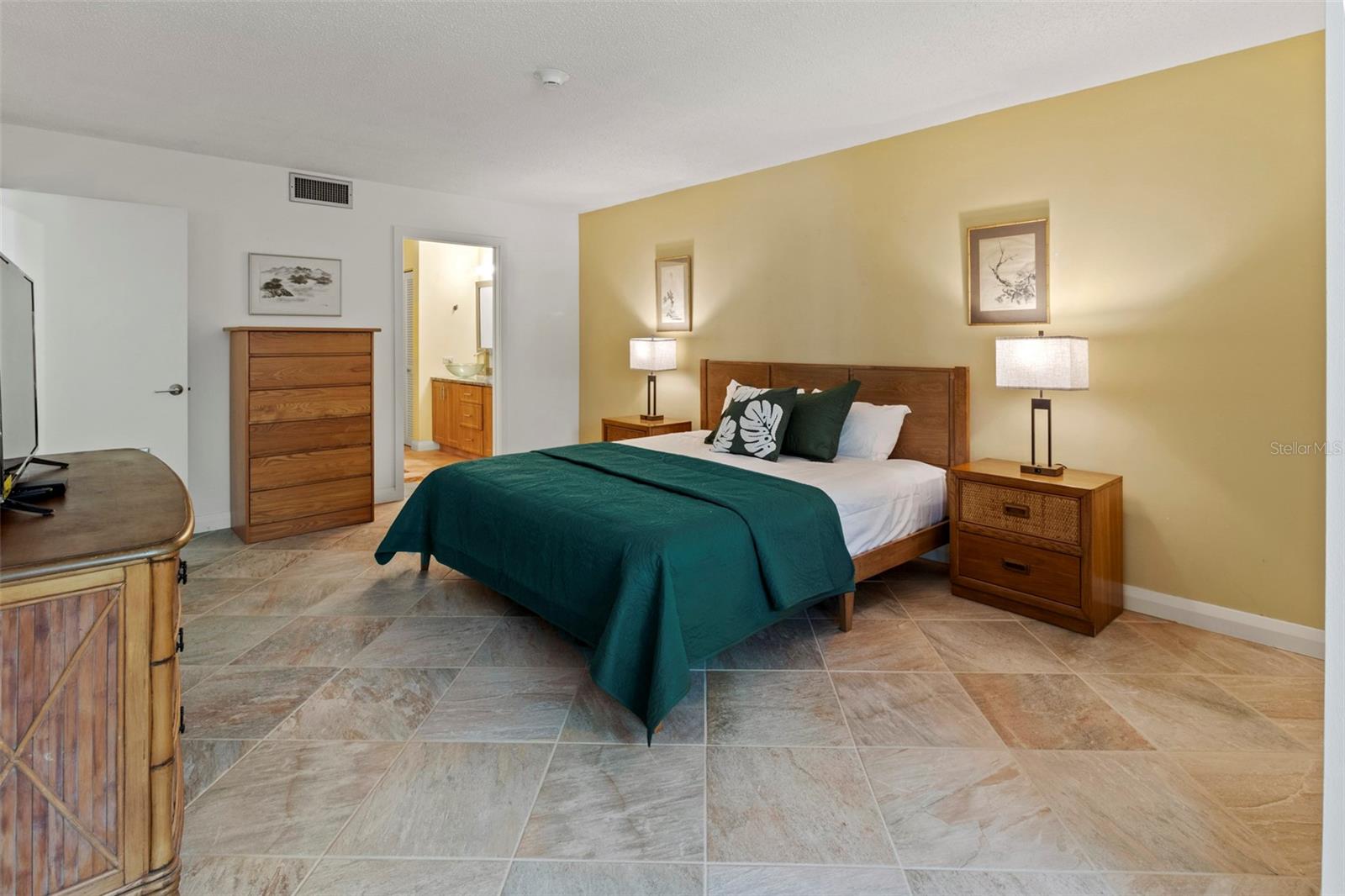 BAYPORT BCH & TEN PH F - Residential Lease