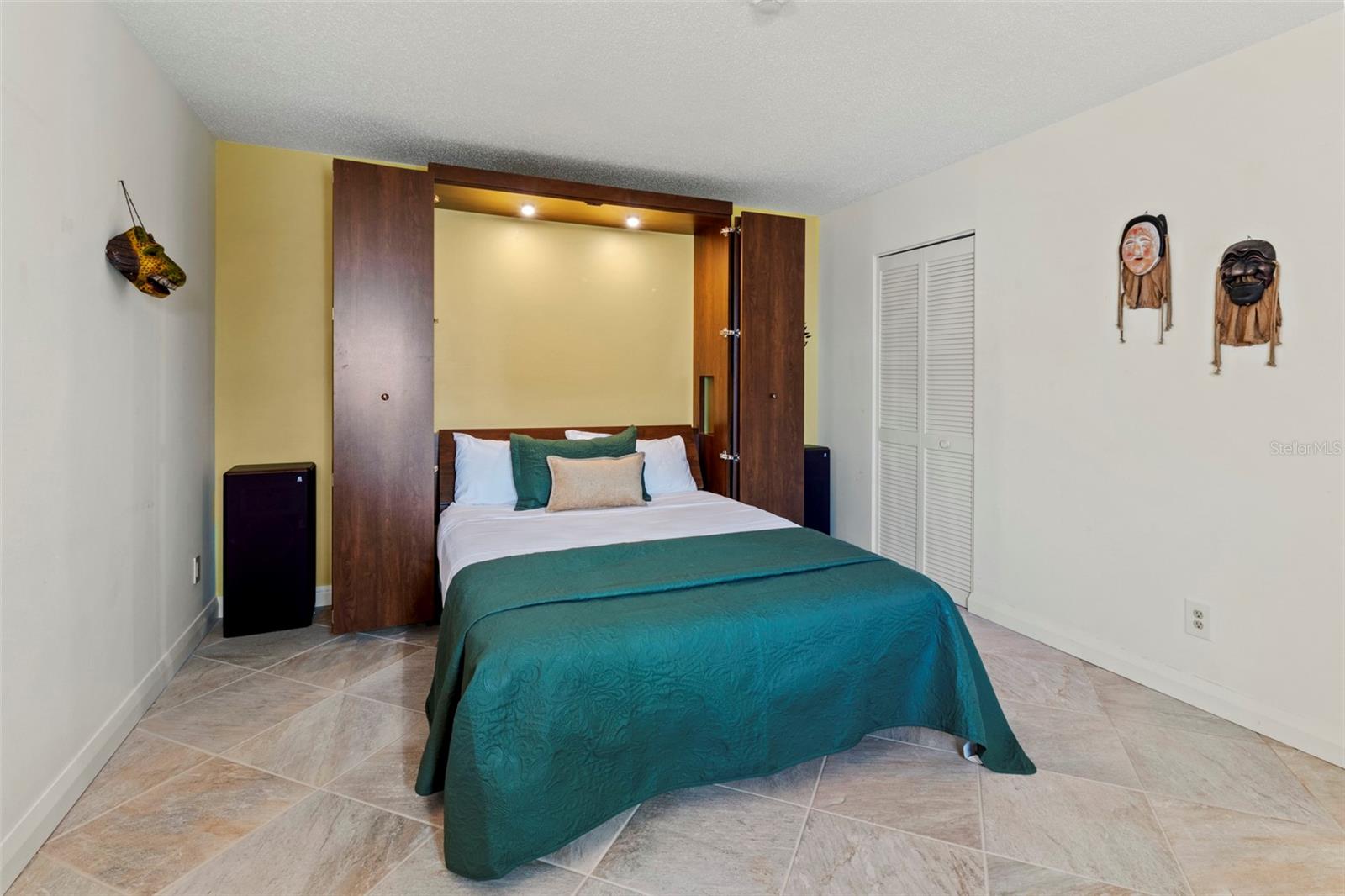 BAYPORT BCH & TEN PH F - Residential Lease