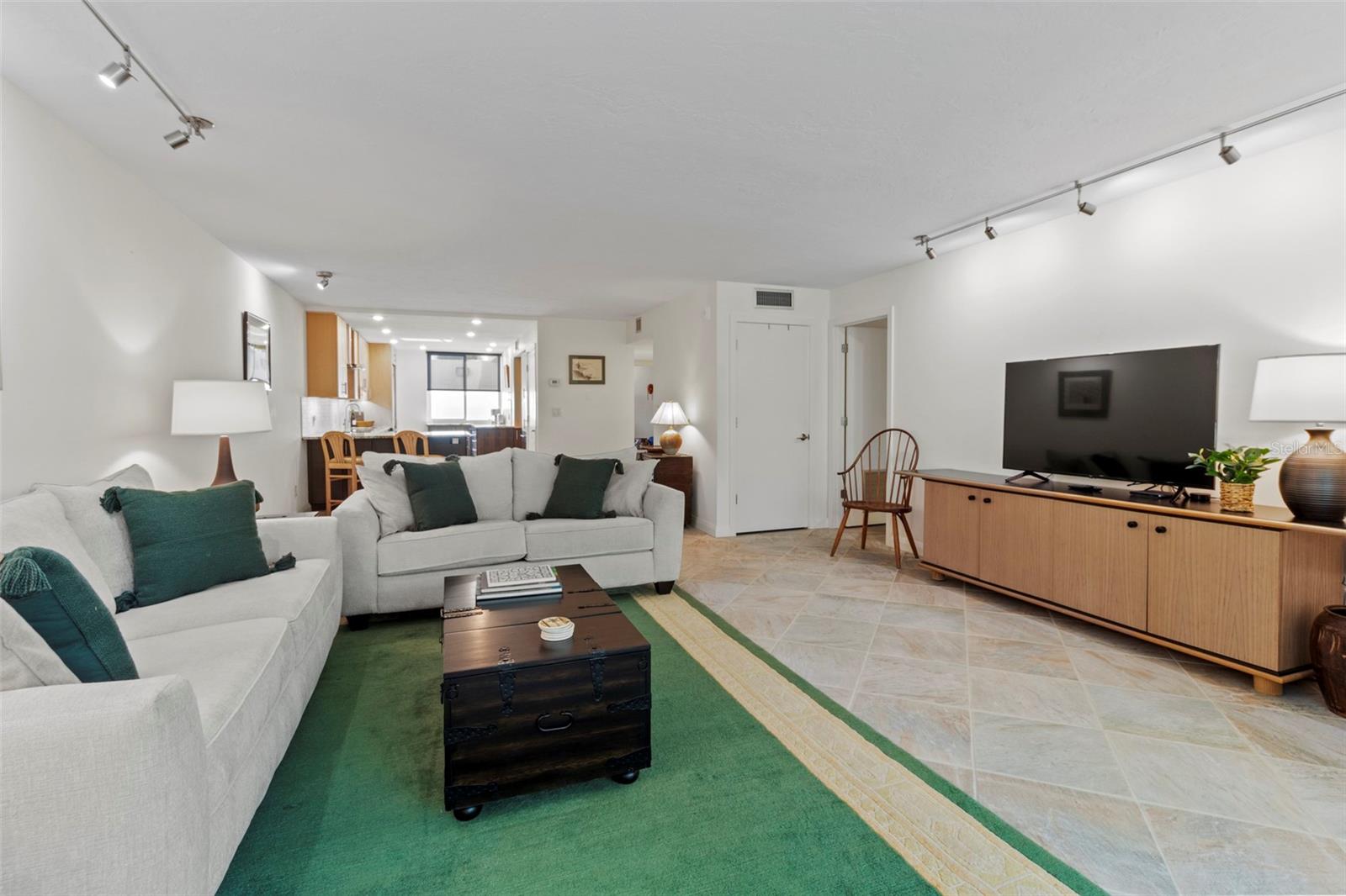 BAYPORT BCH & TEN PH F - Residential Lease