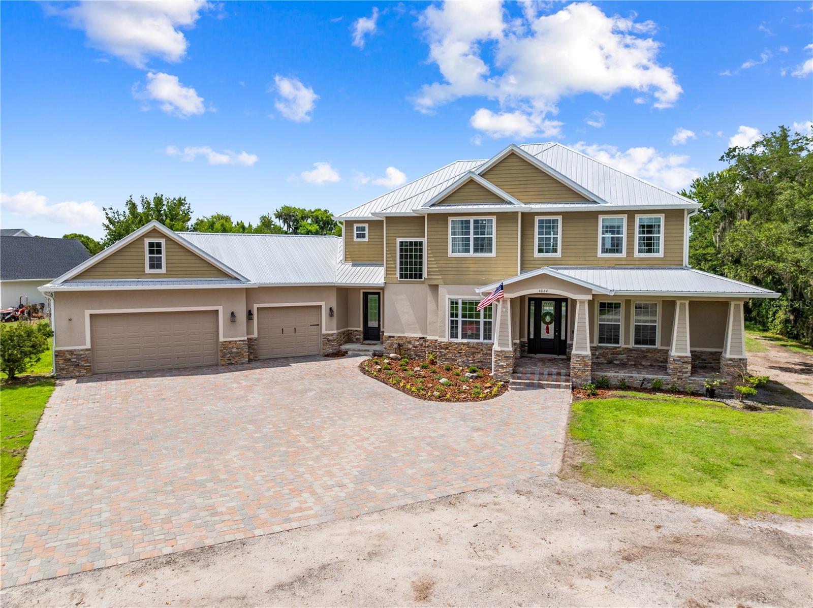 4664 HICKORY TREE LN