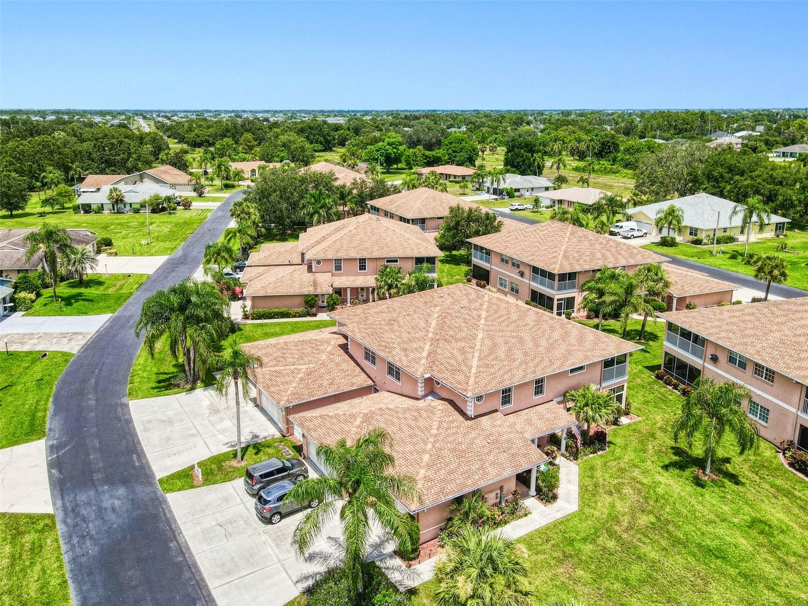 KINGS GREEN/MAJESTIC PH 2 BLDG - Residential