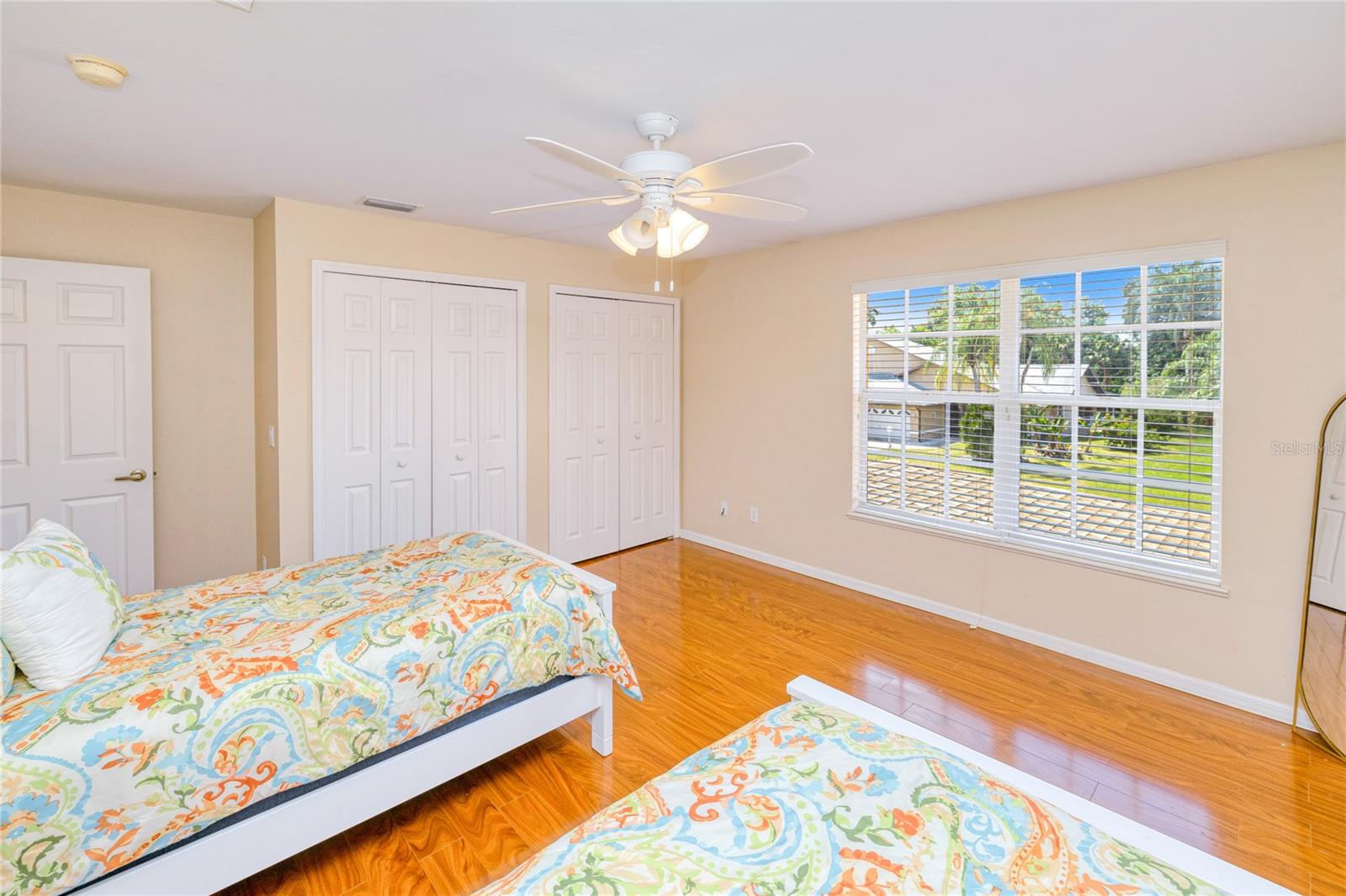 KINGS GREEN/MAJESTIC PH 2 BLDG - Residential