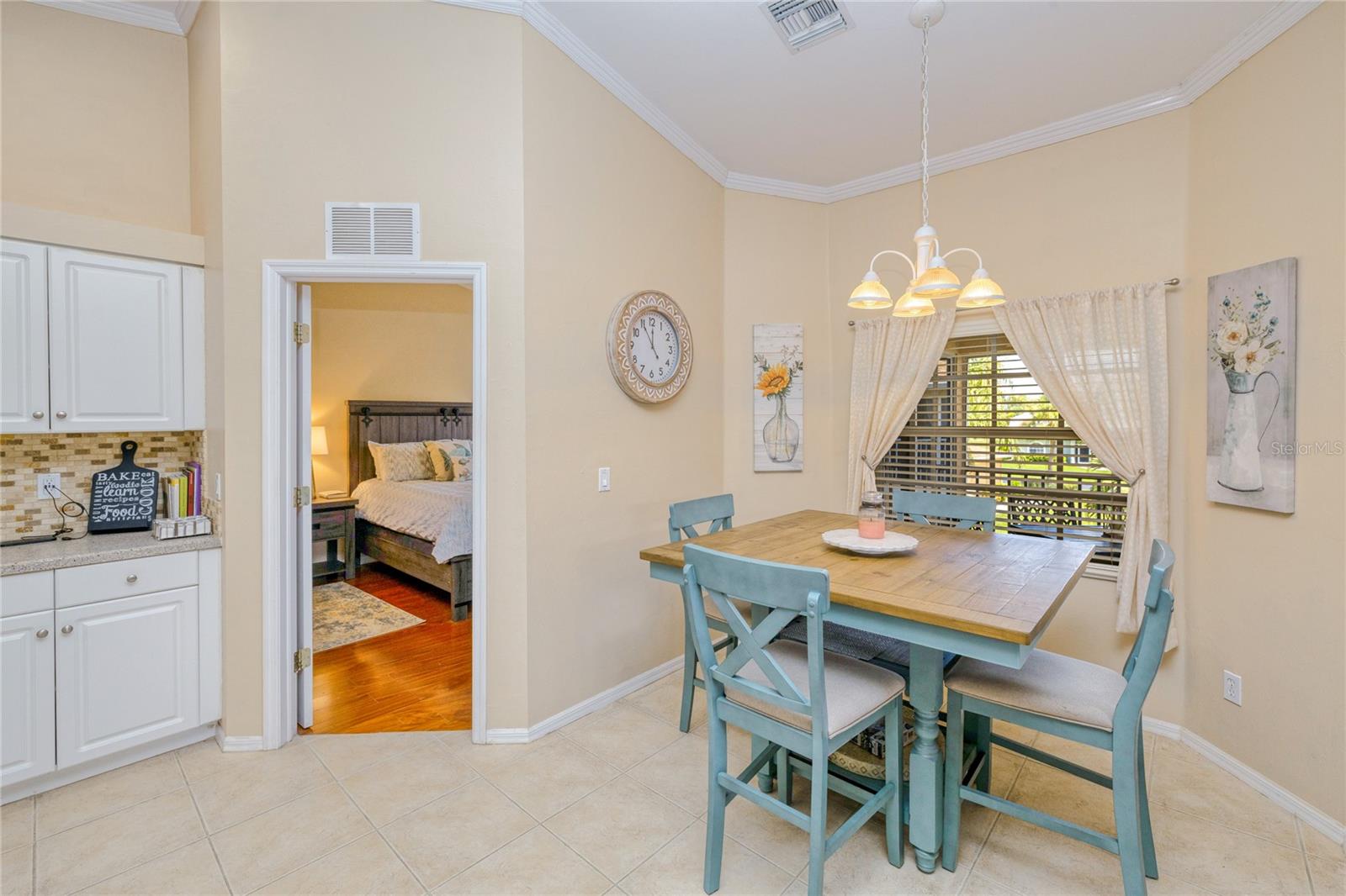 KINGS GREEN/MAJESTIC PH 2 BLDG - Residential