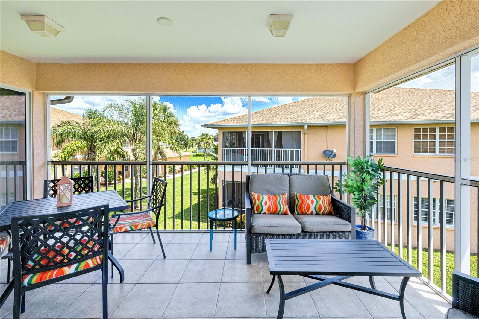 KINGS GREEN/MAJESTIC PH 2 BLDG - Residential