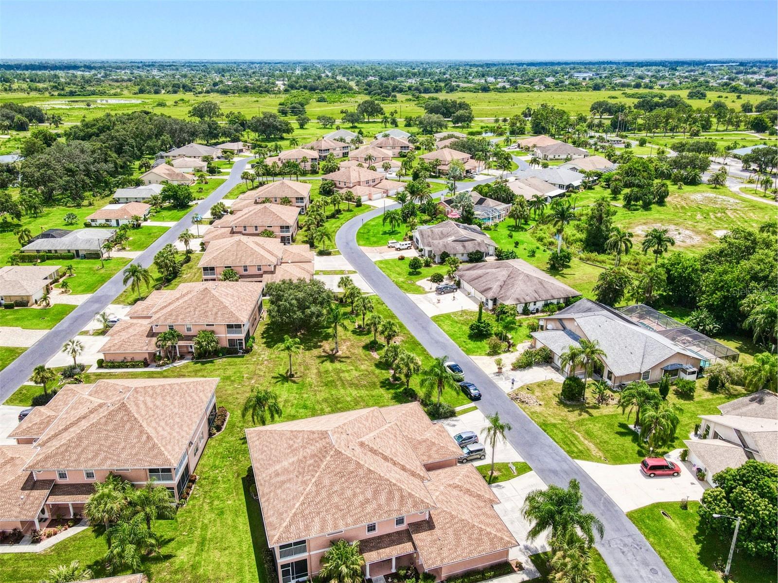 KINGS GREEN/MAJESTIC PH 2 BLDG - Residential