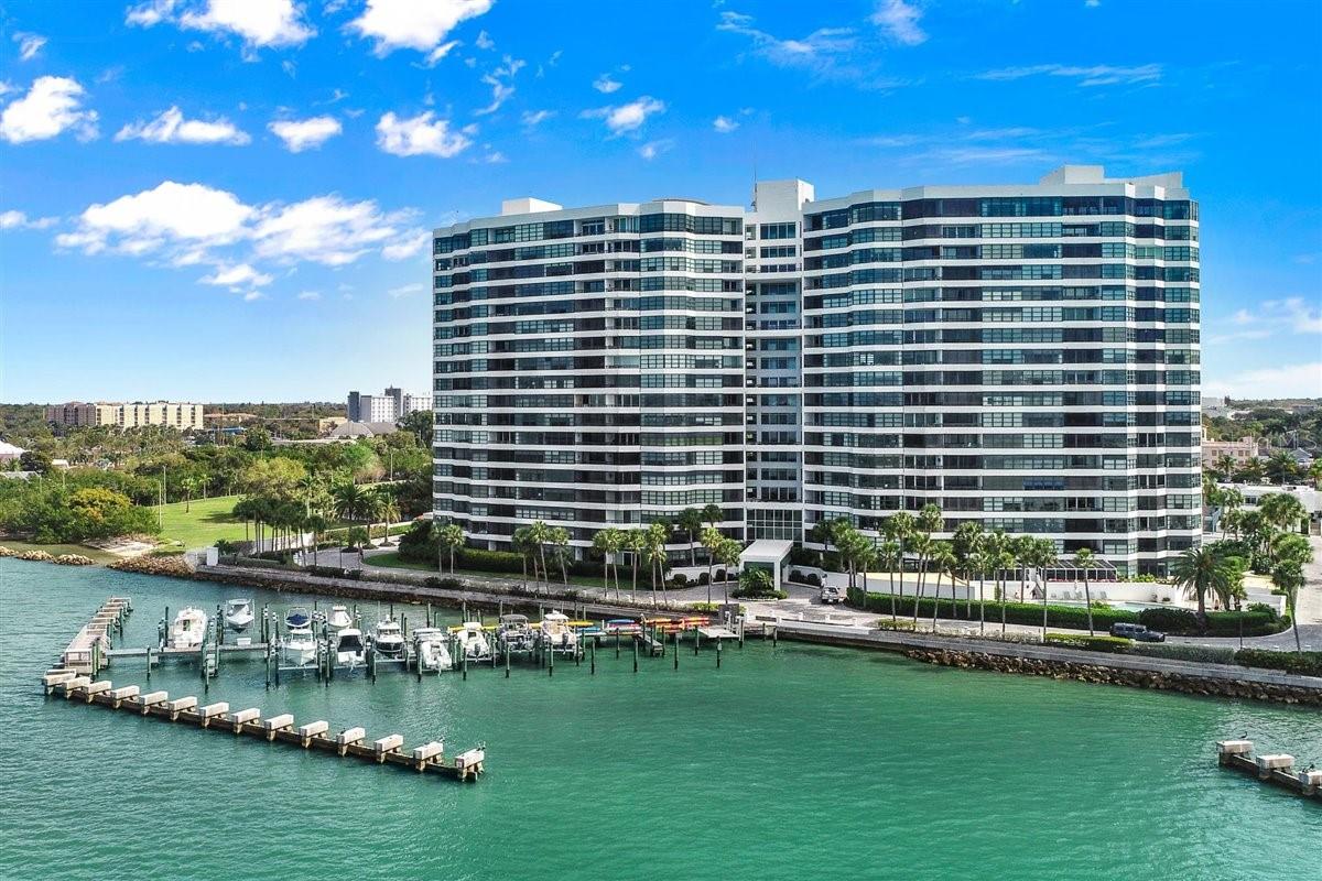 One or more photo(s) has been virtually staged. Gorgeous views from every window in this wonderfully updated, three bedrooms, two- and one-half bath unit at Condo on the Bay. This end unit offers unobstructed views of the Bay and City and on a clear day you can see the Sunshine Skyway!This is truly a luxury rental with Brazilian Cherry flooring in the main living area, a beautiful open cook's kitchen featuring lovely granite countertops, wood cabinetry, top of the line appliances and a wine refrigerator. The master suite offers two closets, one is a walk-in, and the master bath has dual sinks and an updated glassed-in shower. The second bedroom is nicely sized with an updated bath. The third bedroom is set up as an office with a queen Murphy bed and built in bookshelves. Every window has electric shades and room darkening shades in the bedrooms. There is a water purification system for drinking and a tankless hot water heater. There are so many custom upgrades in this home, you must see it to appreciate all the lovely details. The building offers a lovely, heated pool, tennis court, a soon-to-be renovated fitness room (should be completed by April 2025), a club room and room to store a kayak. You will love this location in the heart of all that Sarasota has to offer, including the new and always improving "The Bay", a 53-acre bay front park, offering Yoga, Tai Chi, pickleball, a concession and kayaking, and much, much more!
Please note that renters must provide proof of a renters policy with liability. Condo on the Bay requires a $200 move-in fee and a $200 move-out fee, both fully refundable.