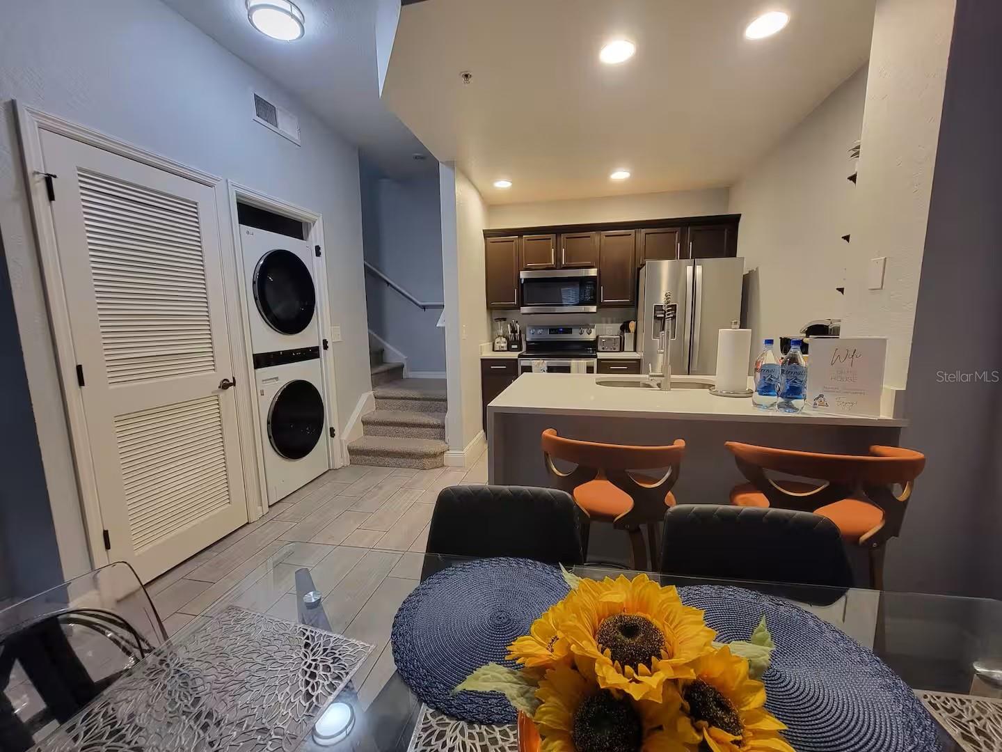 VILLAS AT SEVEN DWARFS LANE CONDO - Residential