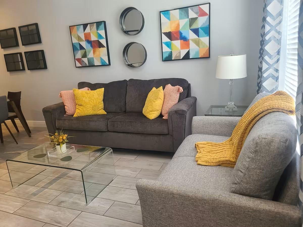 VILLAS AT SEVEN DWARFS LANE CONDO - Residential