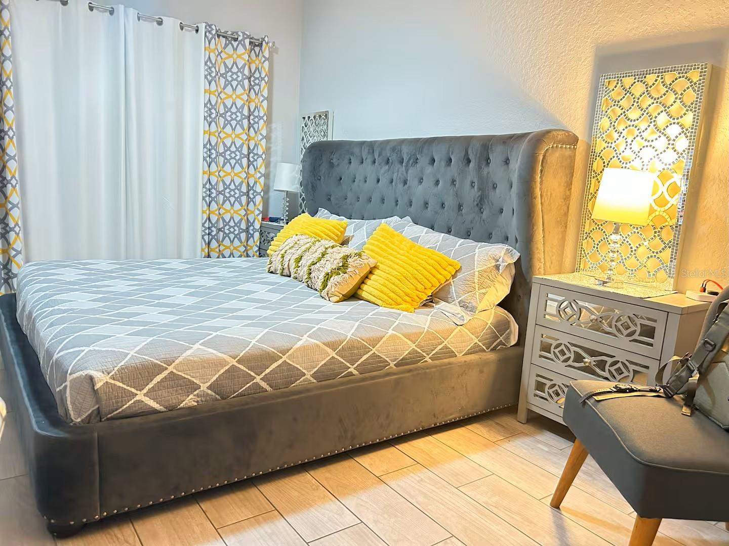 VILLAS AT SEVEN DWARFS LANE CONDO - Residential