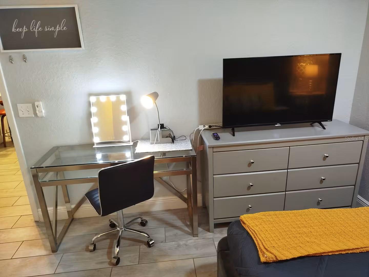 VILLAS AT SEVEN DWARFS LANE CONDO - Residential