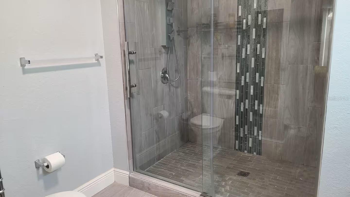 VILLAS AT SEVEN DWARFS LANE CONDO - Residential