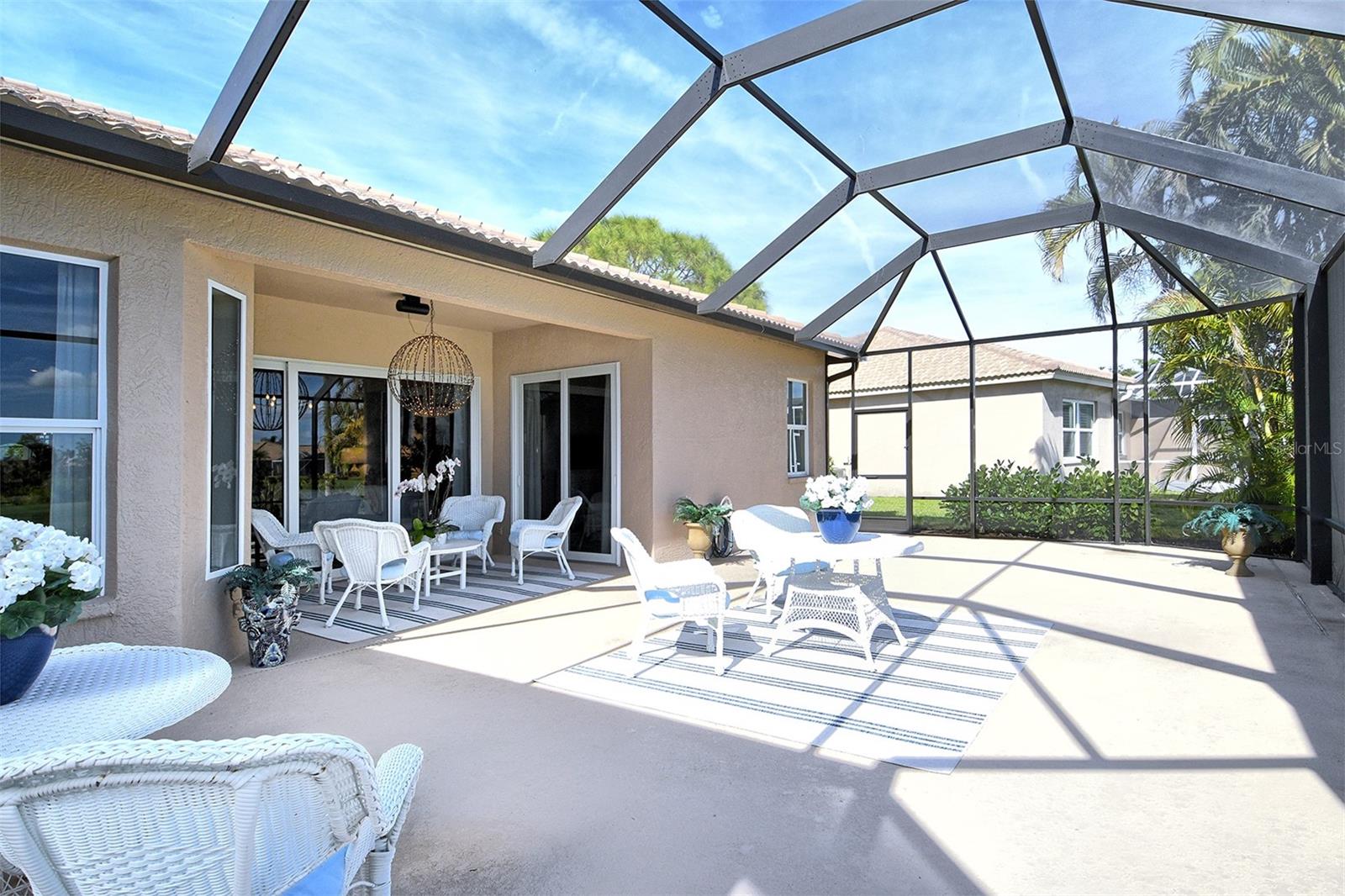 HERITAGE OAKS GOLF & COUNTRY CLUB - Residential