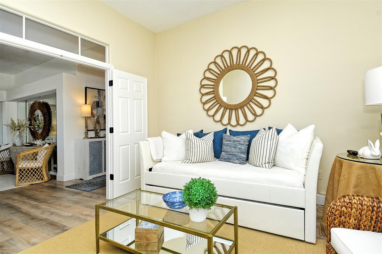 HERITAGE OAKS GOLF & COUNTRY CLUB - Residential