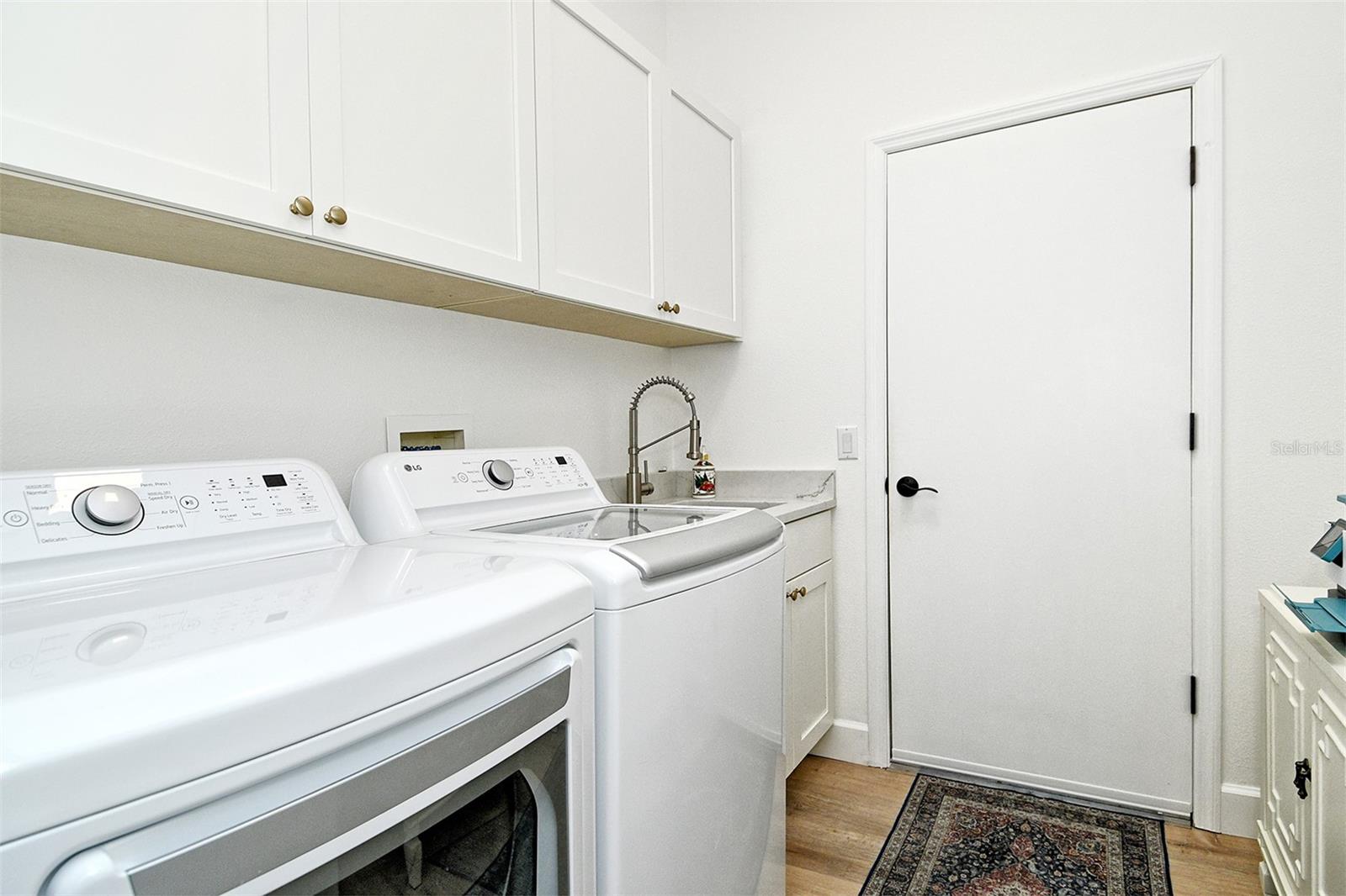 HERITAGE OAKS GOLF & COUNTRY CLUB - Residential