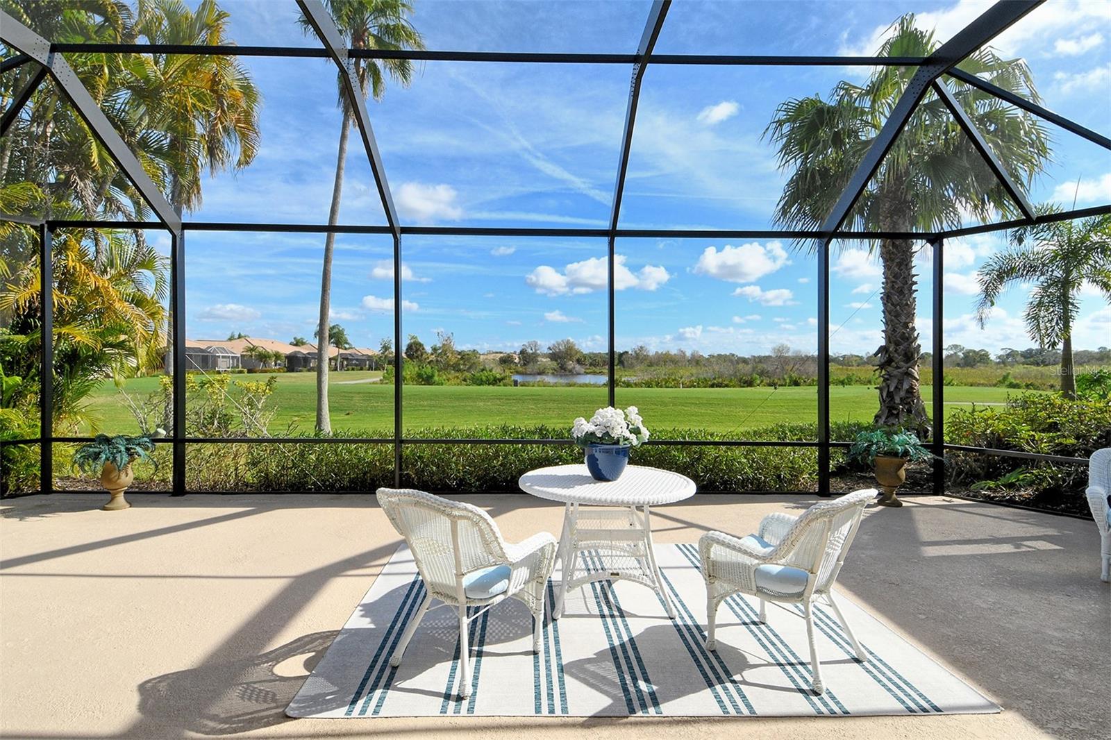 HERITAGE OAKS GOLF & COUNTRY CLUB - Residential