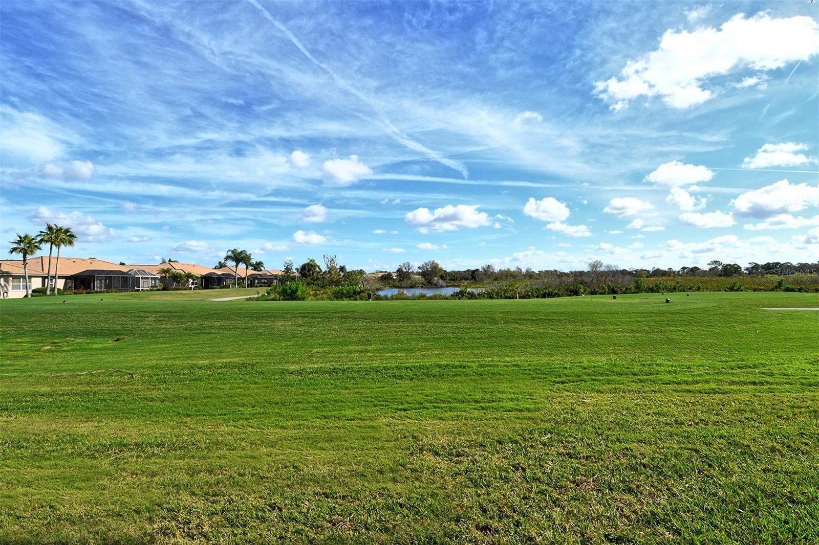 HERITAGE OAKS GOLF & COUNTRY CLUB - Residential