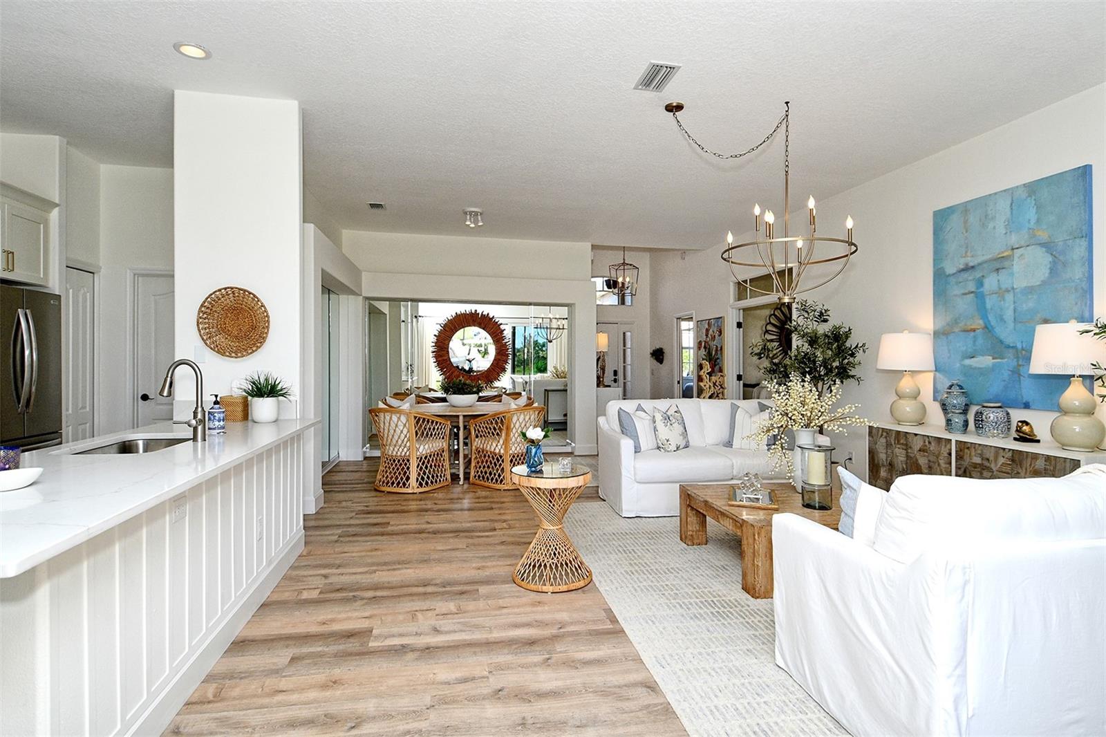 HERITAGE OAKS GOLF & COUNTRY CLUB - Residential