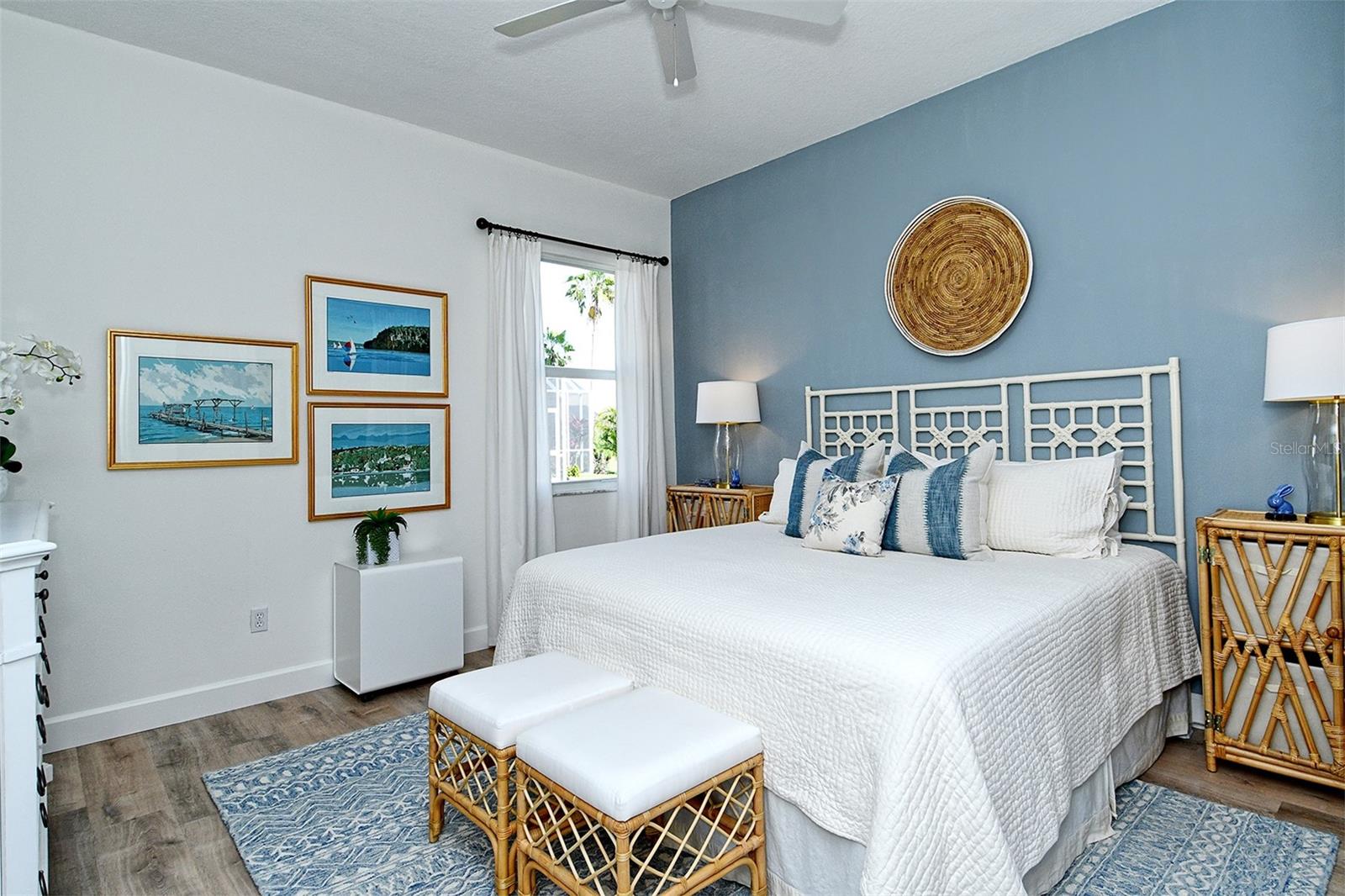 HERITAGE OAKS GOLF & COUNTRY CLUB - Residential