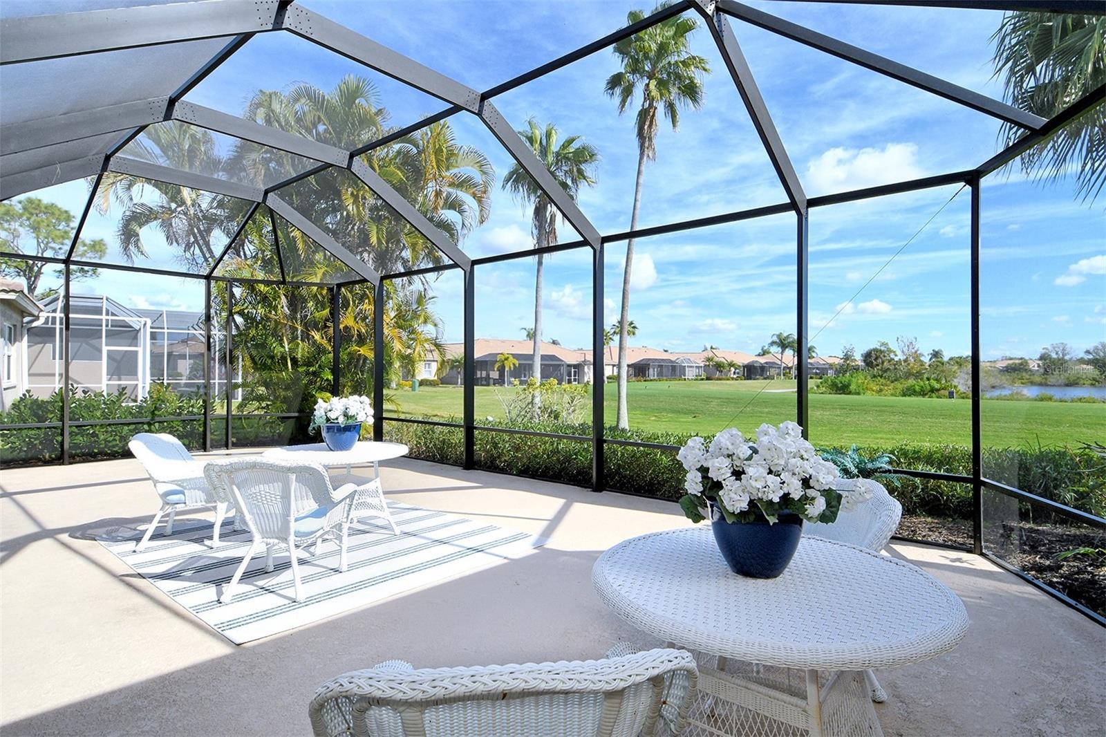 HERITAGE OAKS GOLF & COUNTRY CLUB - Residential