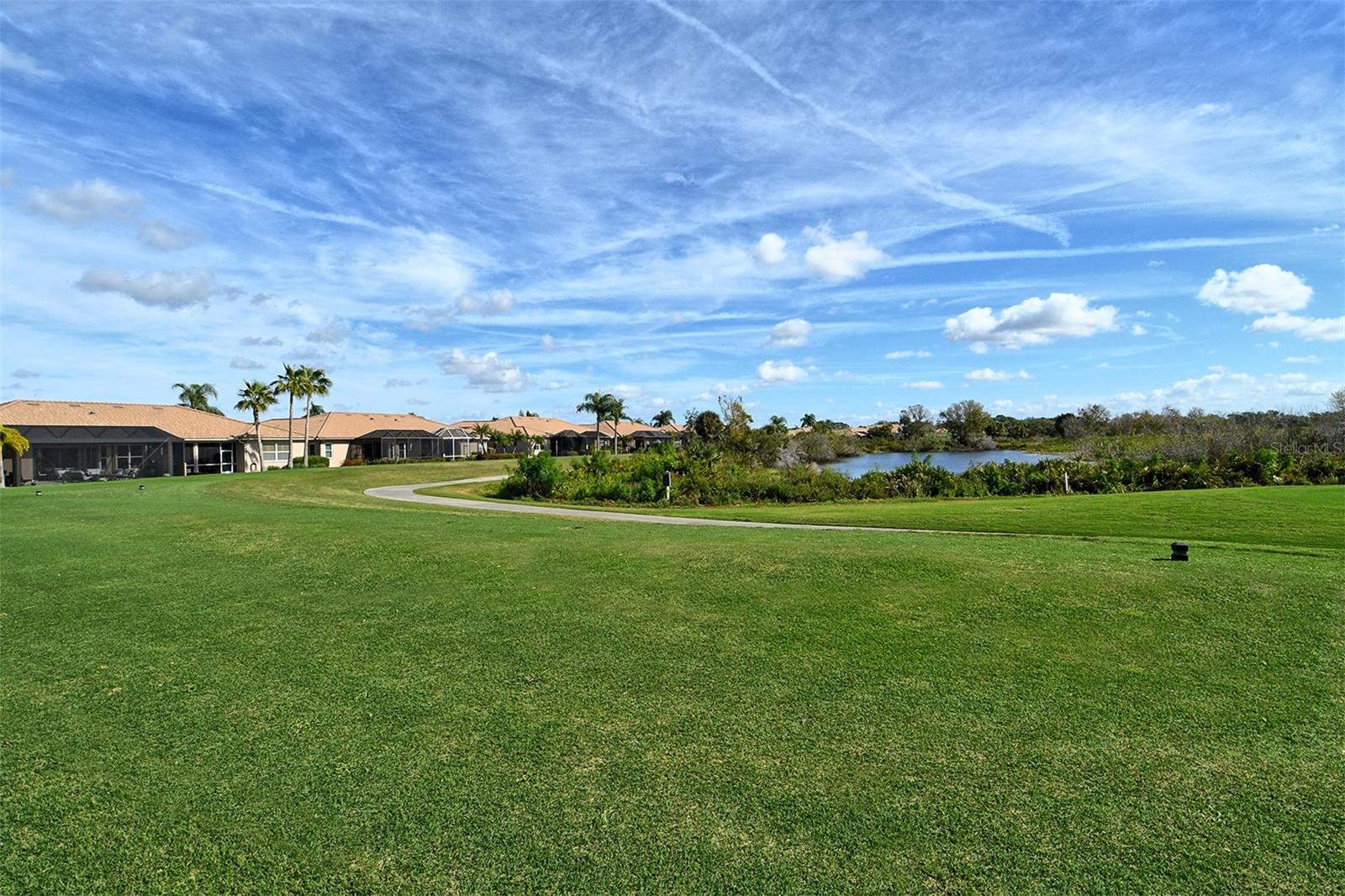 HERITAGE OAKS GOLF & COUNTRY CLUB - Residential