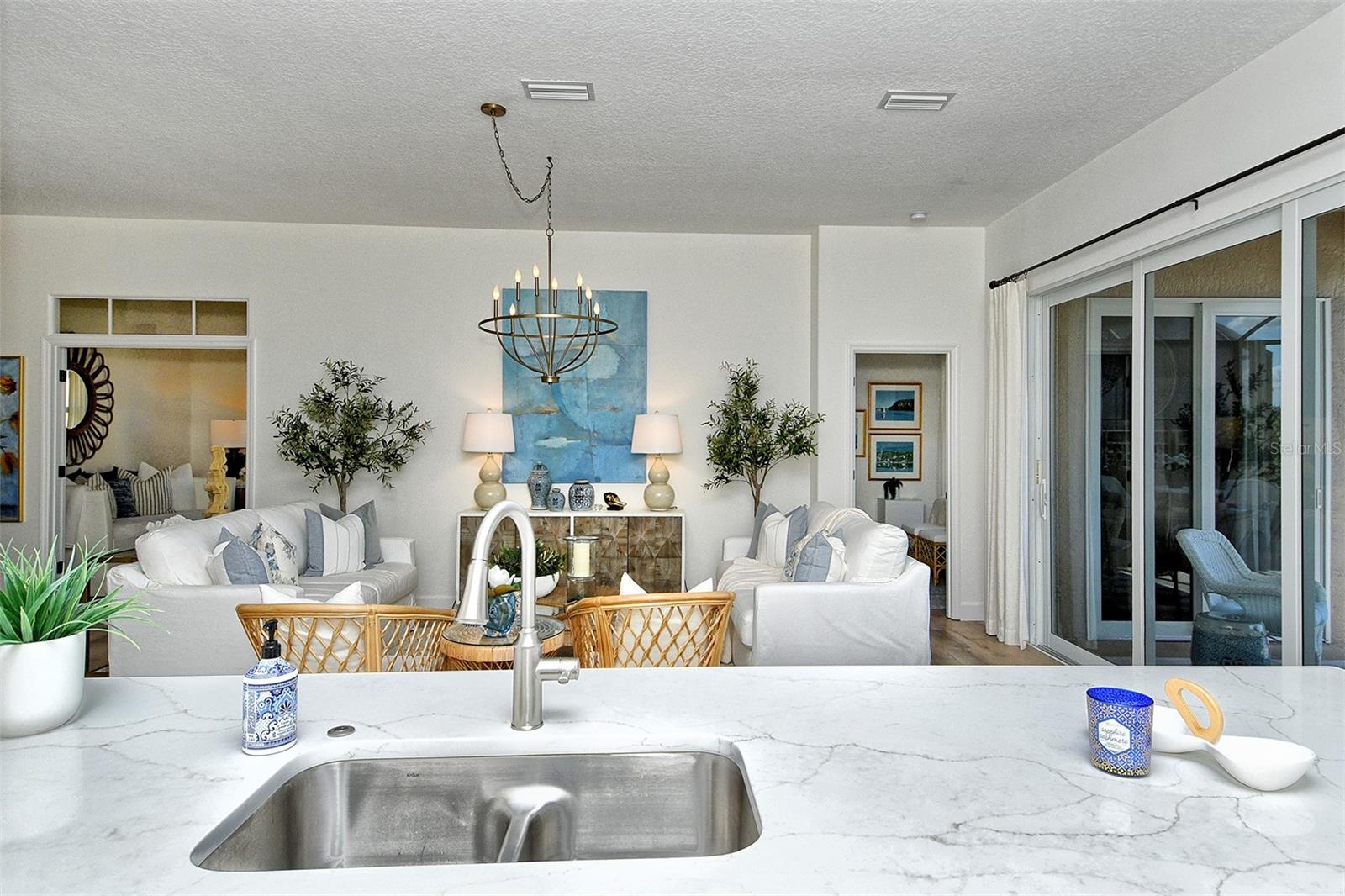 HERITAGE OAKS GOLF & COUNTRY CLUB - Residential