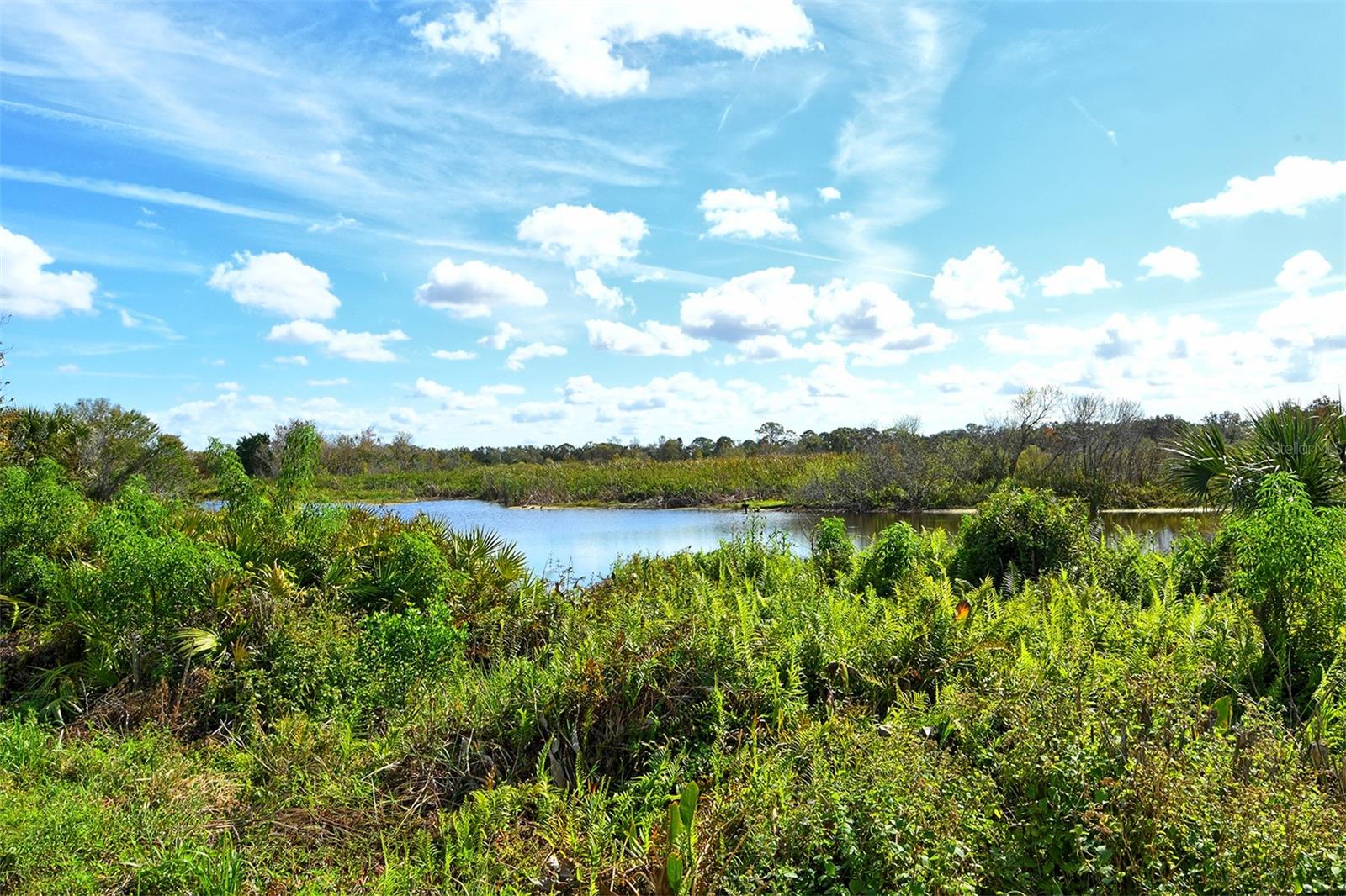 HERITAGE OAKS GOLF & COUNTRY CLUB - Residential