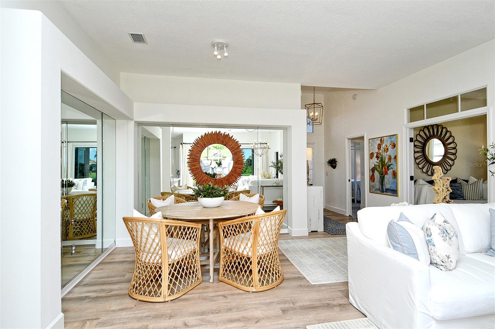 HERITAGE OAKS GOLF & COUNTRY CLUB - Residential