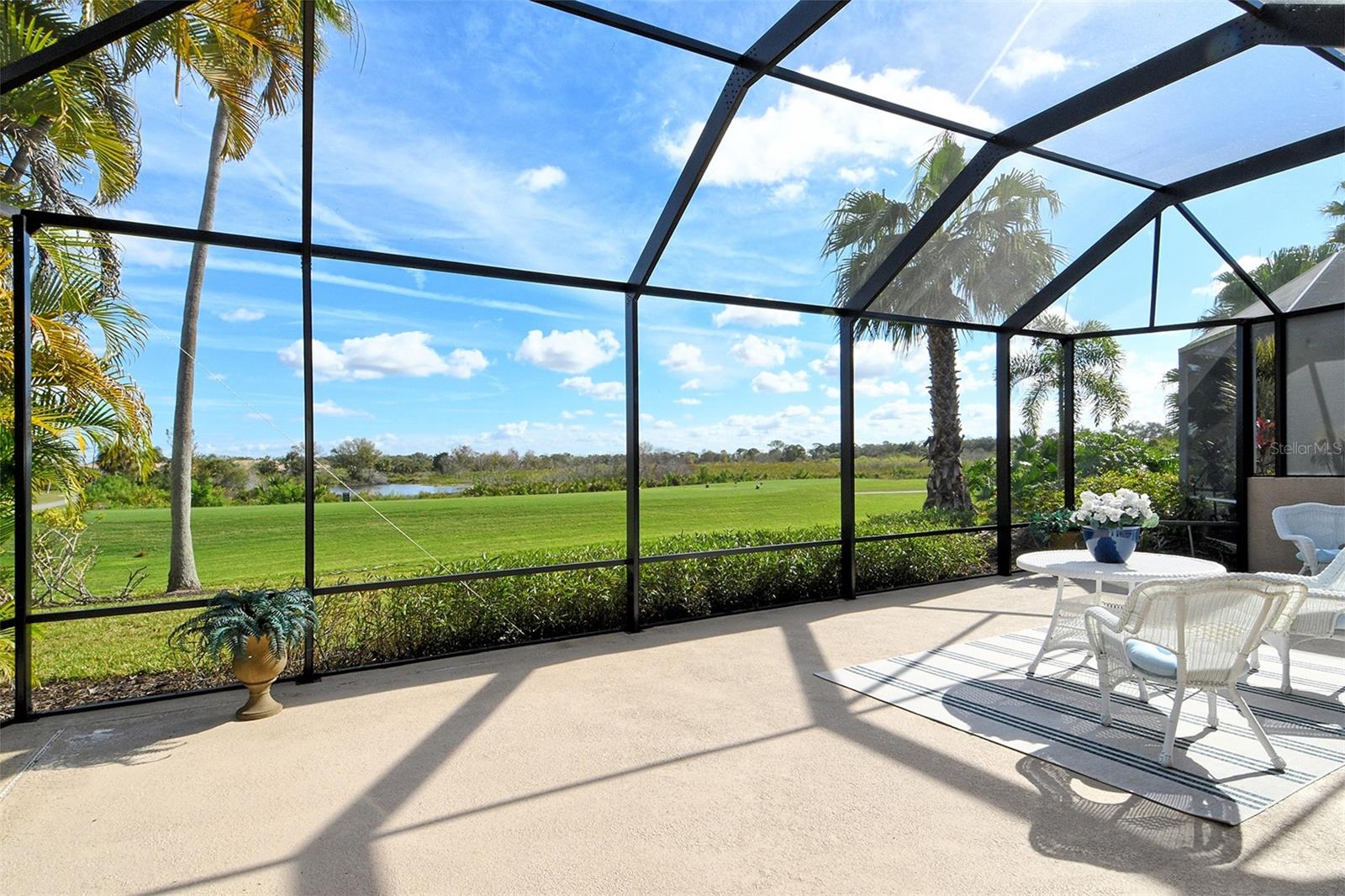 HERITAGE OAKS GOLF & COUNTRY CLUB - Residential