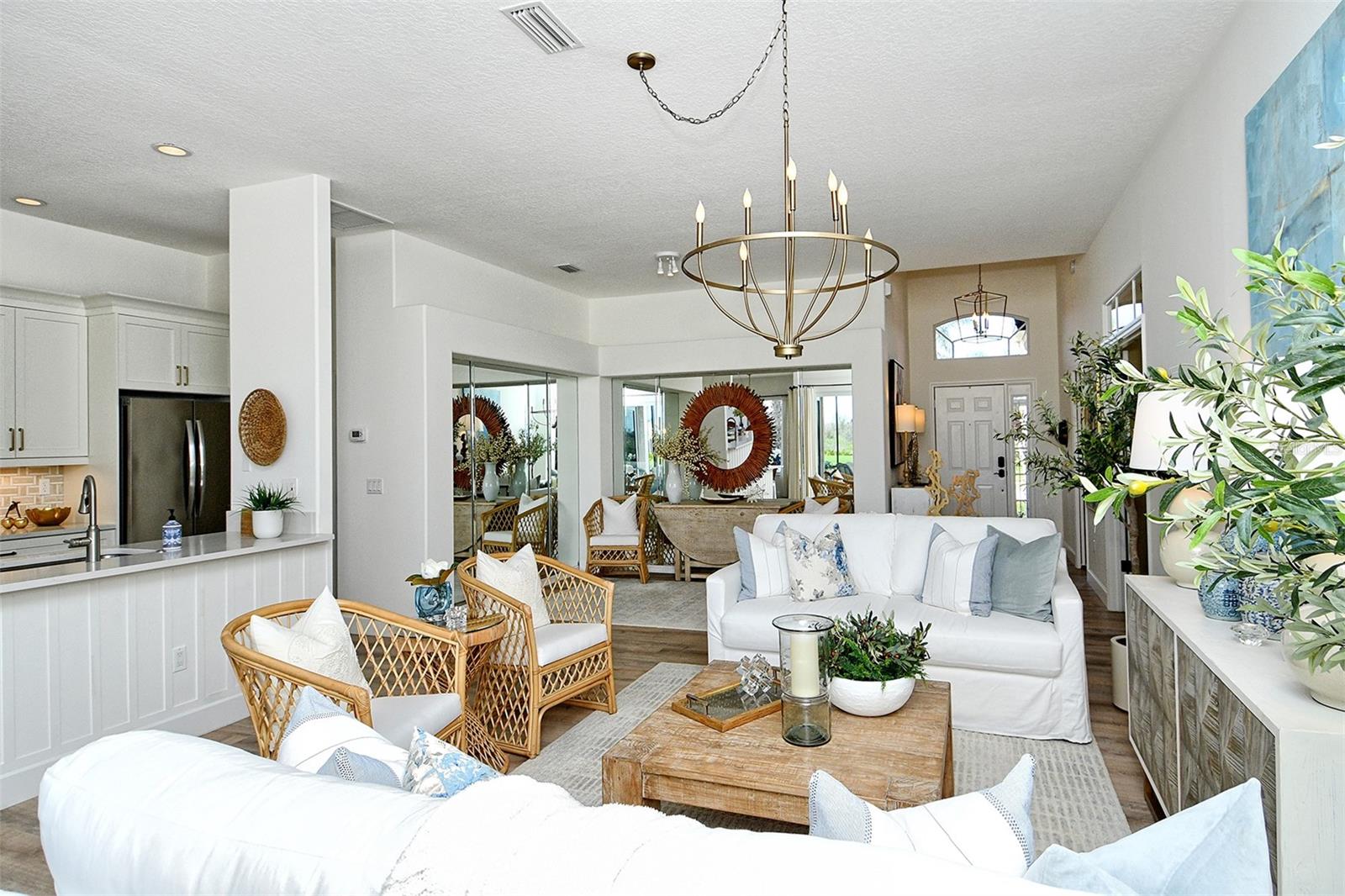 HERITAGE OAKS GOLF & COUNTRY CLUB - Residential